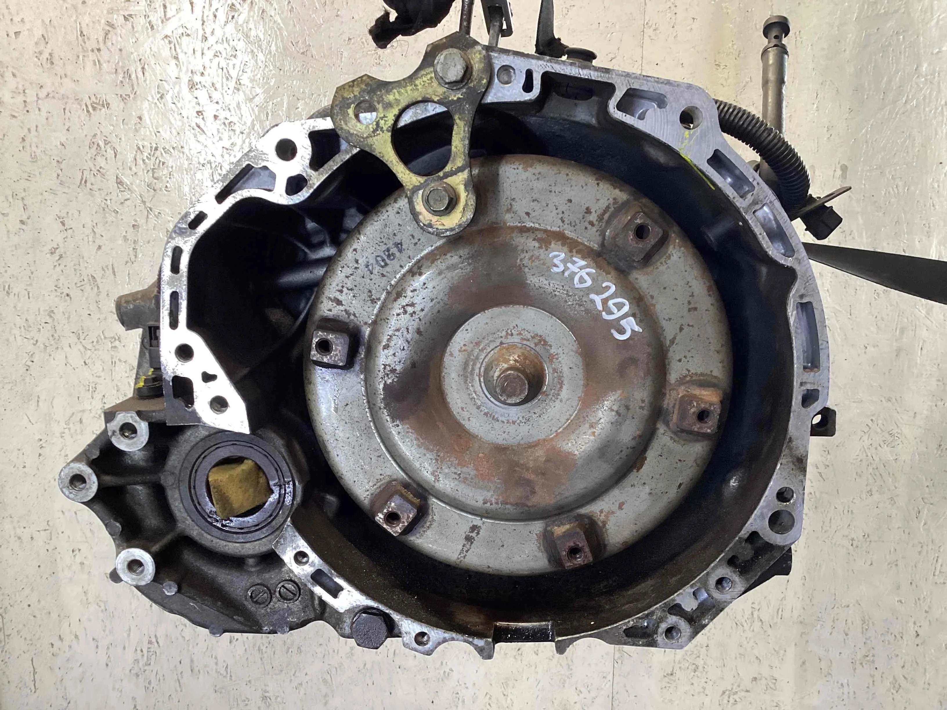 КПП автоматическая (АКПП) Kia Carnival Carnival I (GQ) 1998-2006 2000 2,9 Дизель АКПП Минивэн.