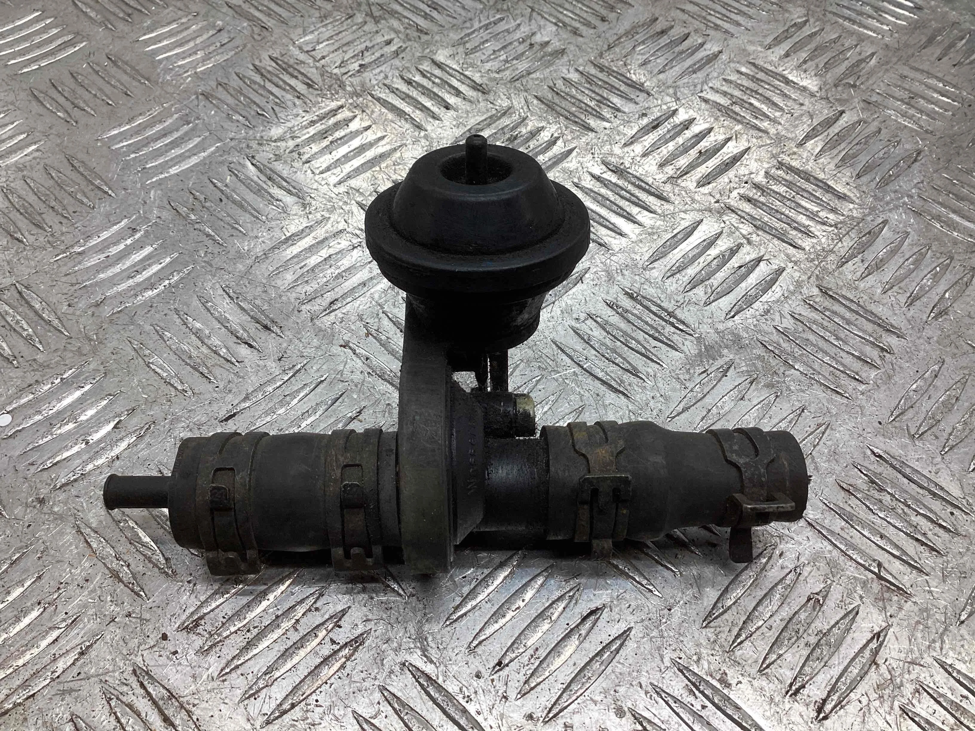 Кран отопителя (печки) Volkswagen Passat Passat B5+ (3B) 2000-2005 рестайлинг 2002 1,9 Дизель