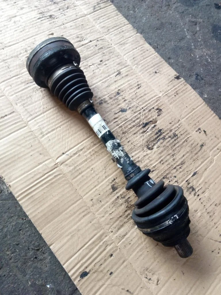 Полуось передняя левая (приводной вал, ШРУС) Volkswagen Touran Touran I (1T) 2003-2006 2005 2,0 Дизель МКПП 6ст. Минивэн.