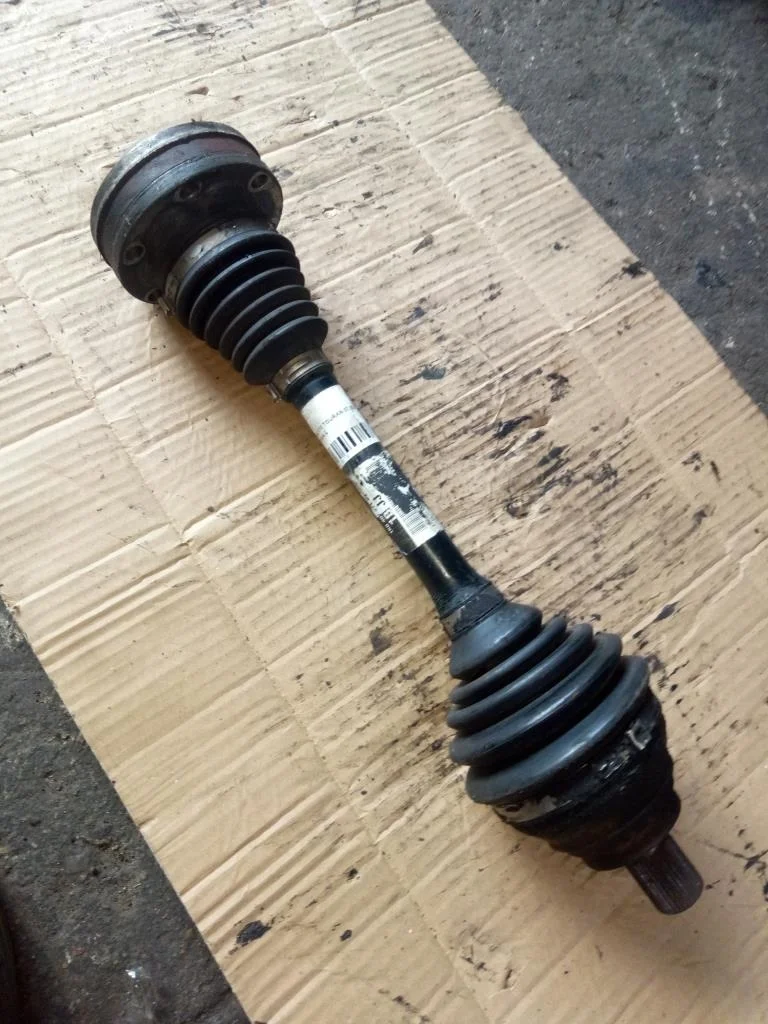 Полуось передняя левая (приводной вал, ШРУС) Volkswagen Touran Touran I (1T) 2003-2006 2005 2,0 Дизель МКПП 6ст. Минивэн.