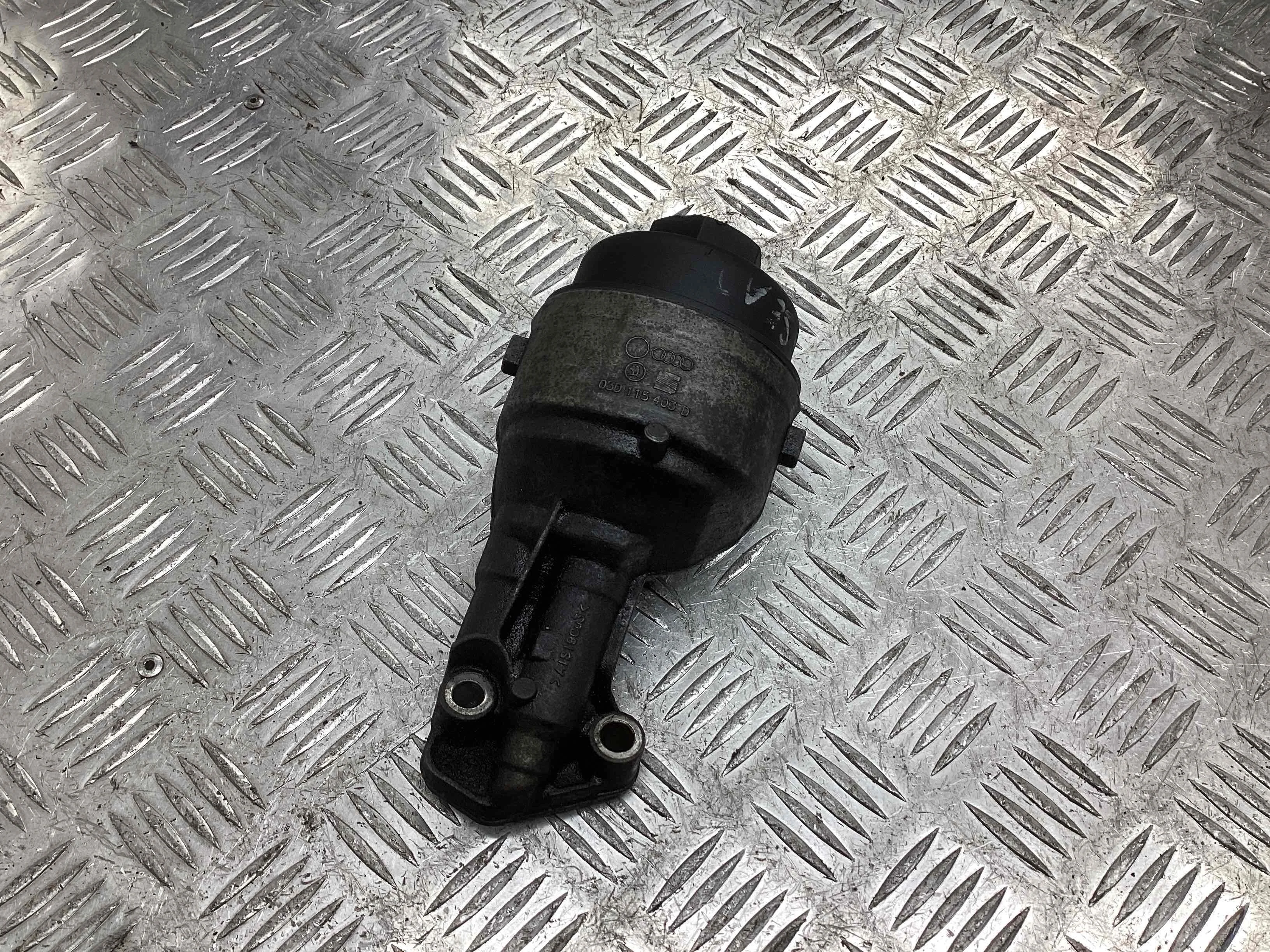 Корпус масляного фильтра Volkswagen Polo Polo IV (9N) 2005-2009 рестайлинг 2008 1,2 Бензин