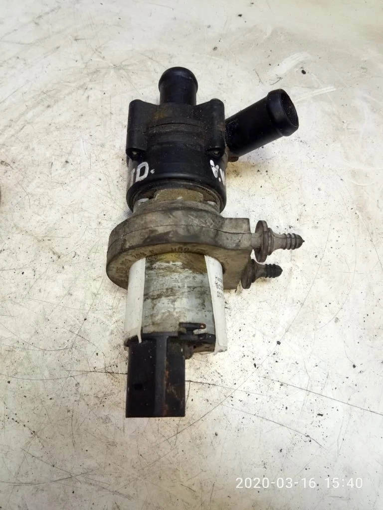 Насос антифриза дополнительный Volkswagen LT LT II (2D) 1996-2006 2005 2,5 Дизель МКПП Микроавтобус.