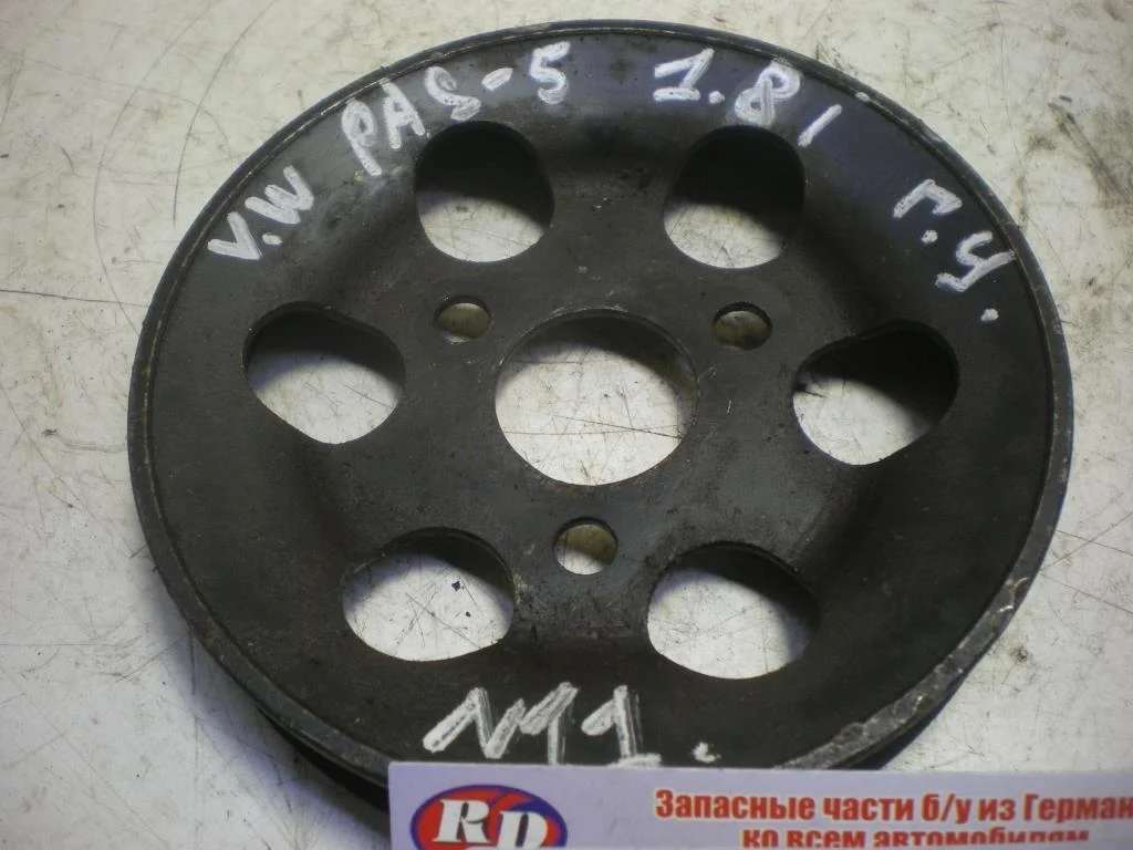Шкив насоса гидроусилителя Volkswagen Passat Passat B5+ (3B) 2000-2005 рестайлинг 2002 1,8 Бензин