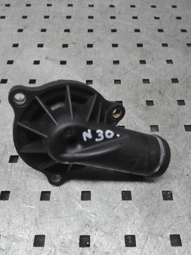 Корпус термостата Audi A6 A6 C6 (4F) 2004-2008 2007 2,7 Дизель