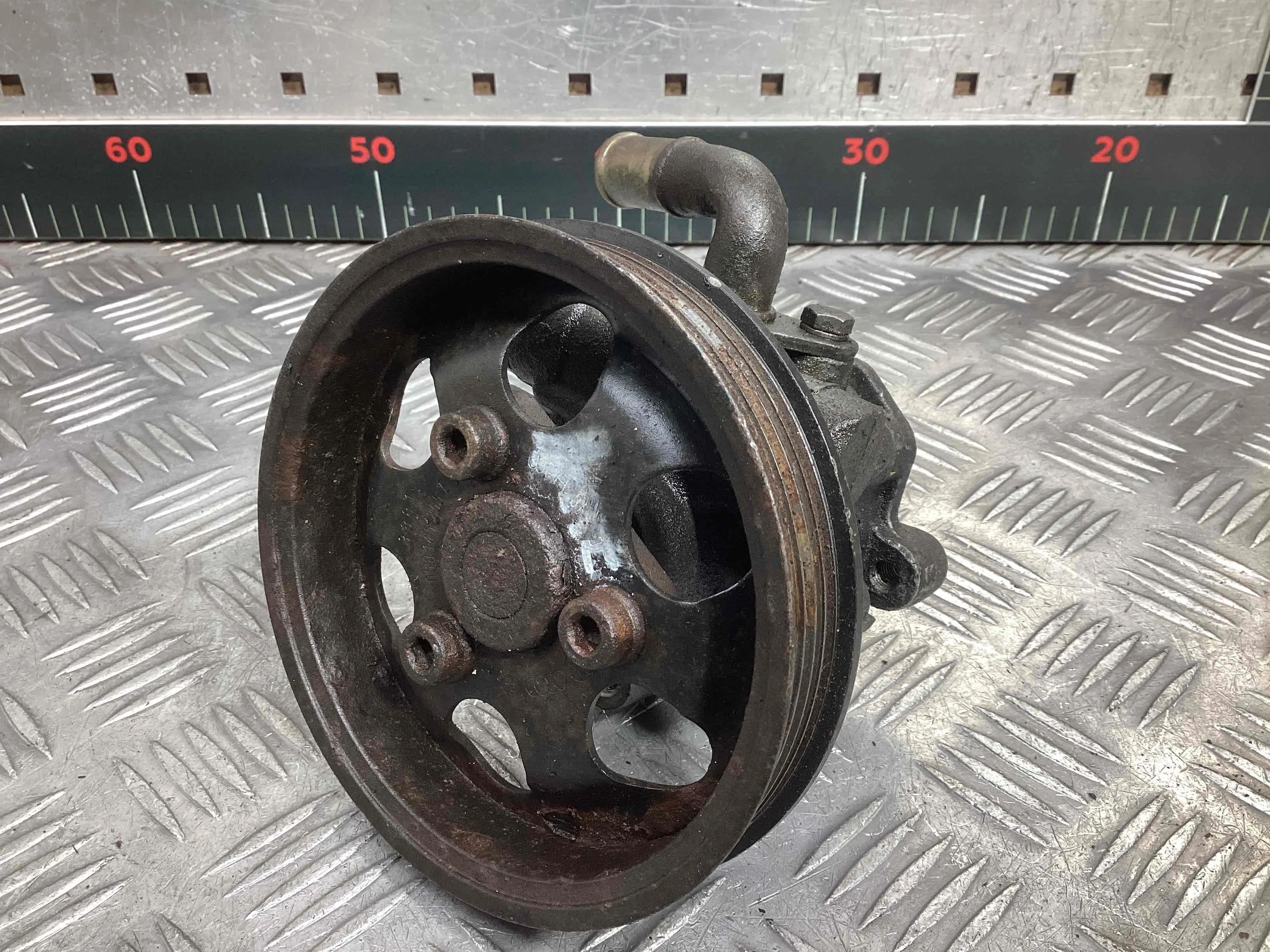 Насос гидроусилителя руля Volkswagen Passat Passat B5 (3B) 1996-2000 1998 1,6 Бензин МКПП Седан.