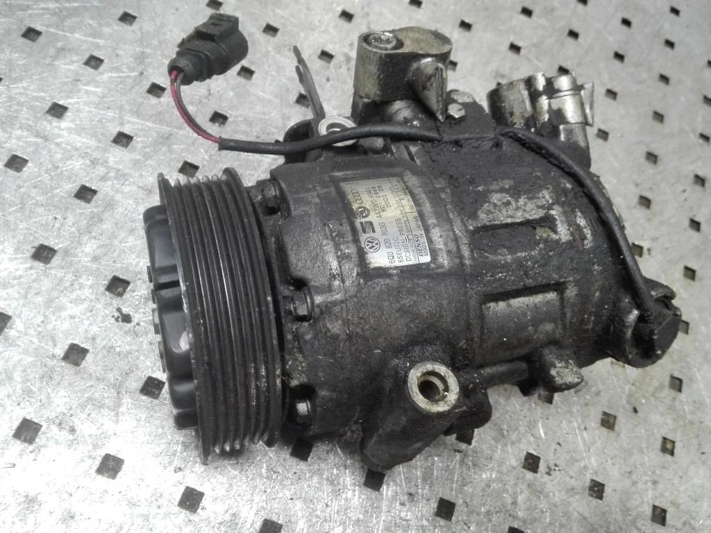 Компрессор кондиционера Volkswagen Polo Polo IV (9N) 2001-2005 2002 1,0 Бензин МКПП Хэтчбек.