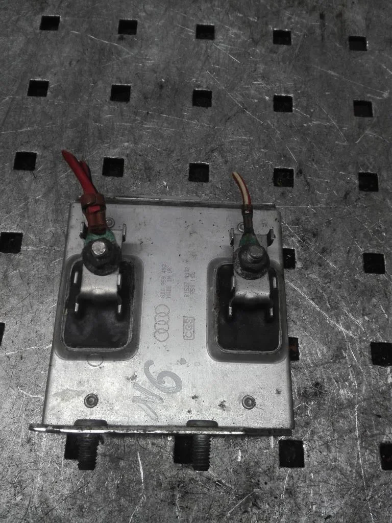 Сопротивление вентилятора охлаждения Volkswagen Passat Passat B5+ (3B) 2000-2005 рестайлинг 2002 1,6 Бензин МКПП Седан.