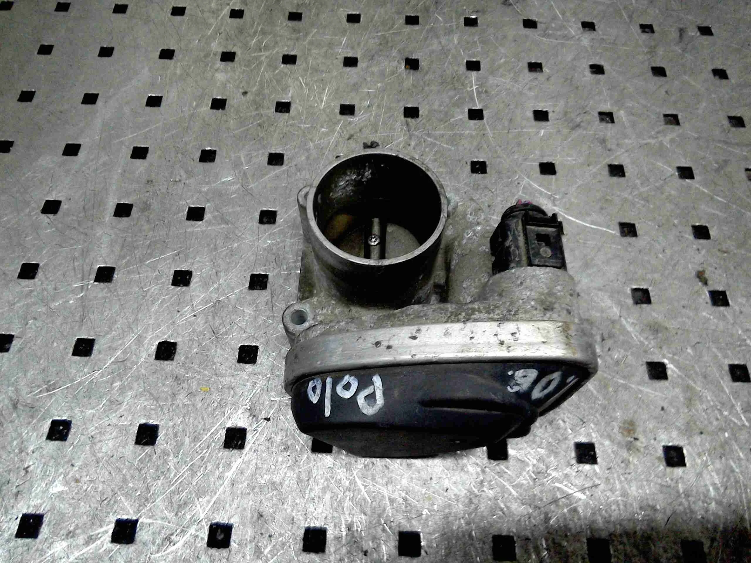 Заслонка дроссельная Volkswagen Polo Polo IV (9N) 2001-2005 2003 1,2 Бензин