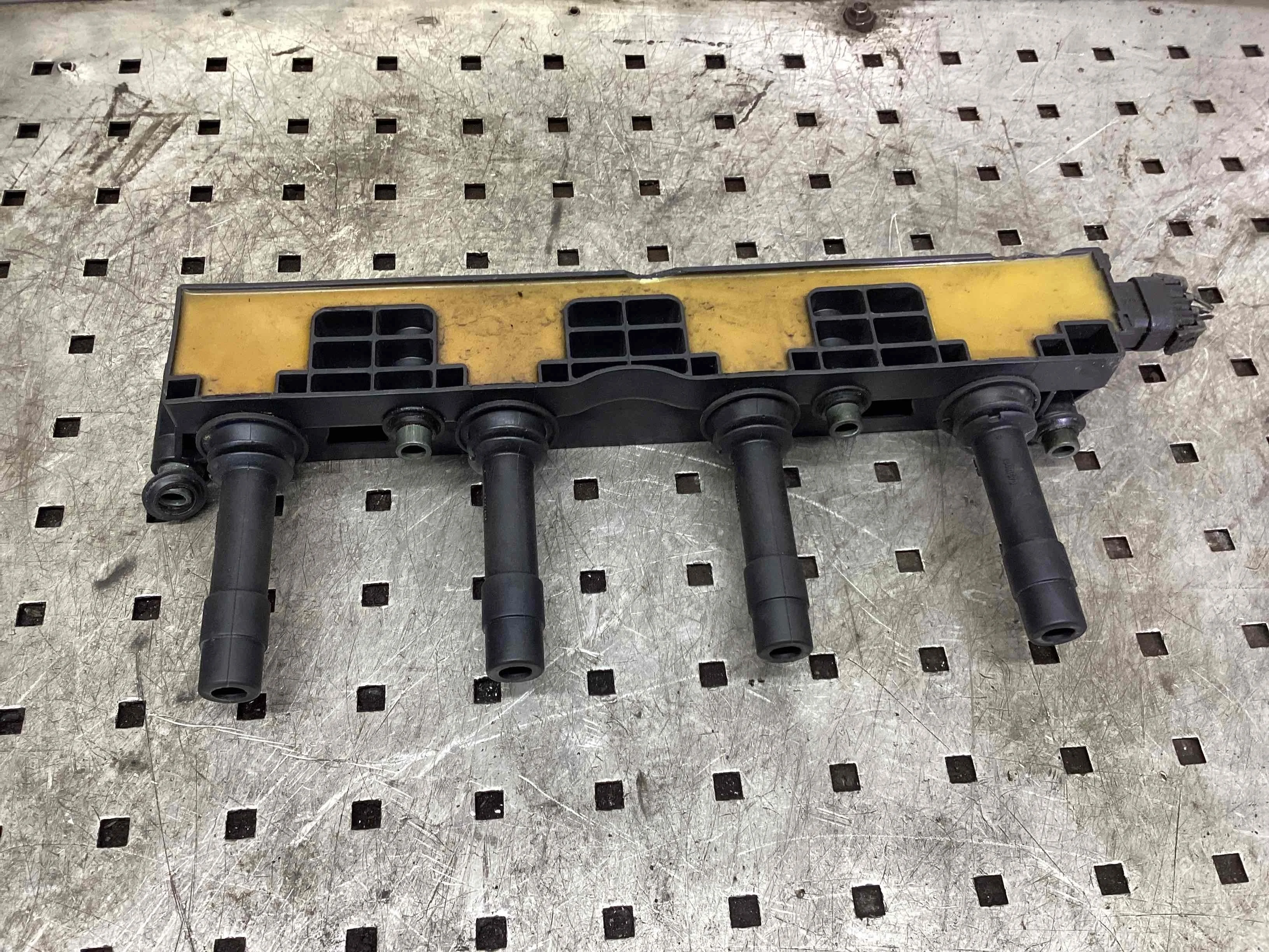 Катушка зажигания Opel Astra Astra G 1998-2004 2000 1,6 Бензин МКПП Хэтчбек 5дв.