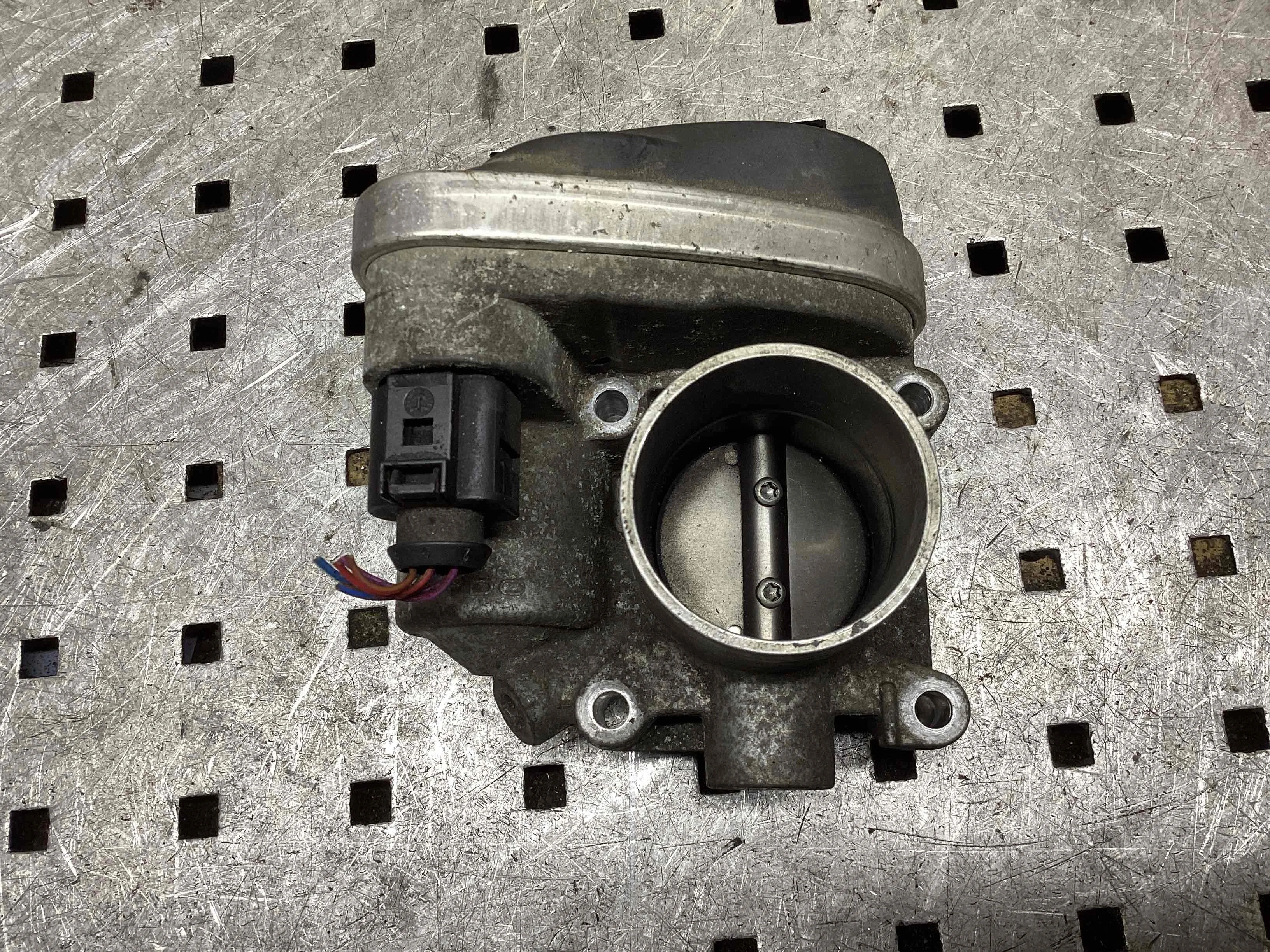 Заслонка дроссельная Skoda Fabia Fabia I (6Y) 2004-2007 рестайлинг 2004 1,2 Бензин МКПП Хэтчбек.