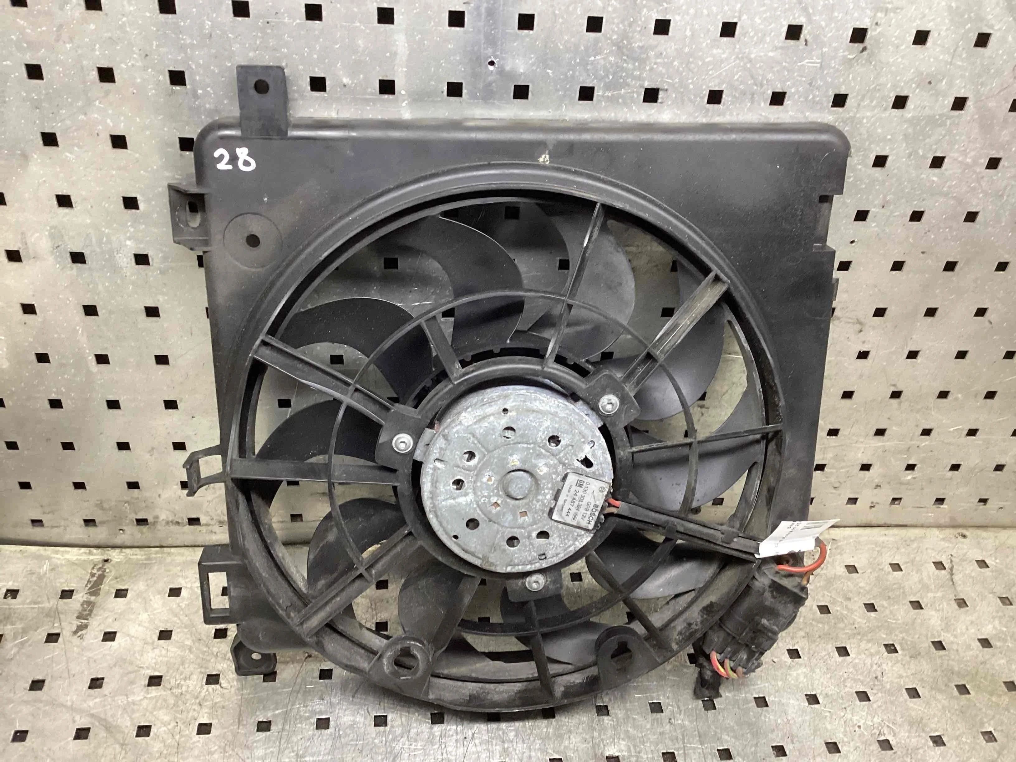 Вентилятор радиатора Opel Astra Astra H 2007-2010 рестайлинг 2008 1,9 Дизель