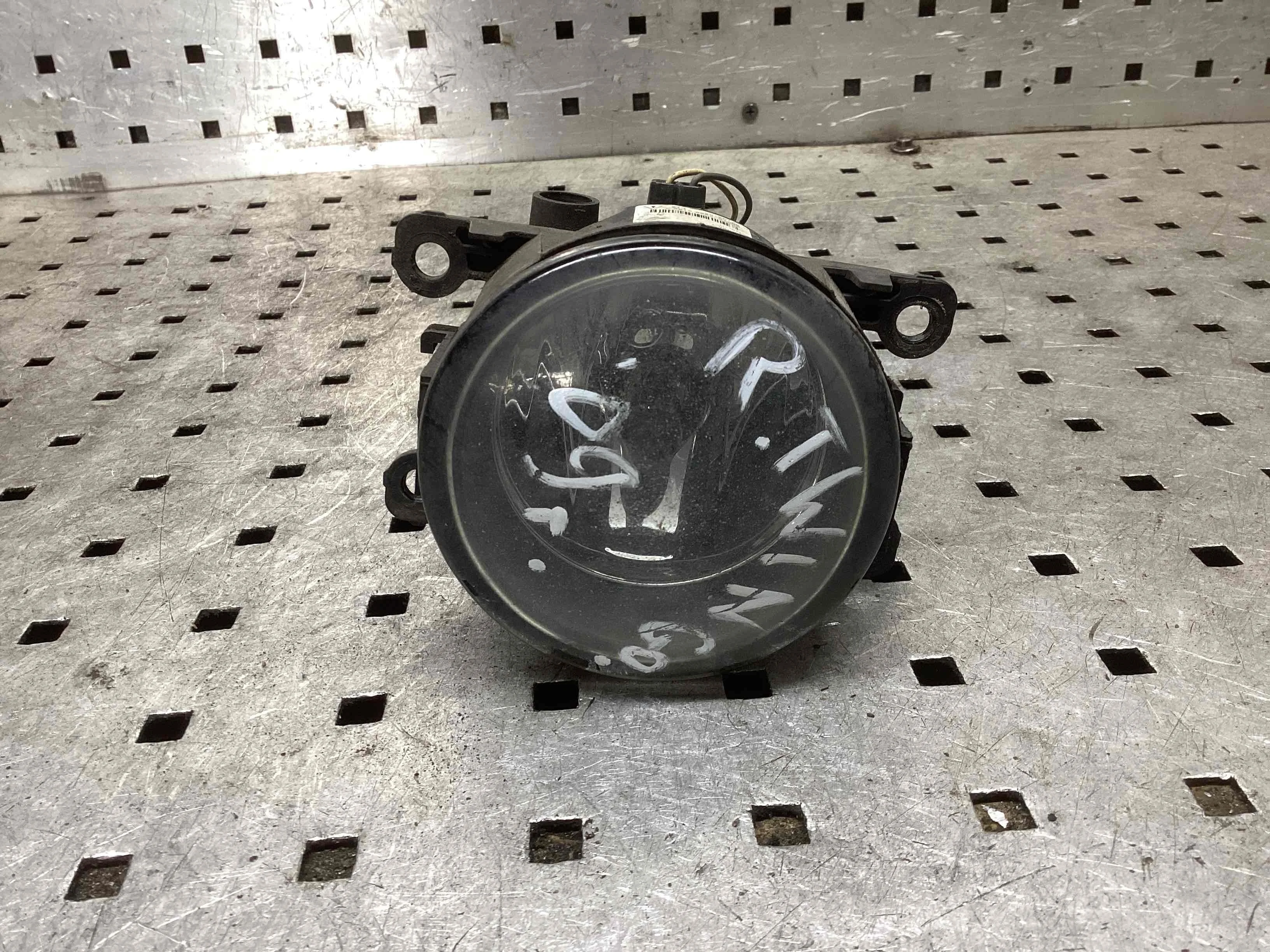 Фара противотуманная правая Renault Twingo Twingo II 2007-2014 2009