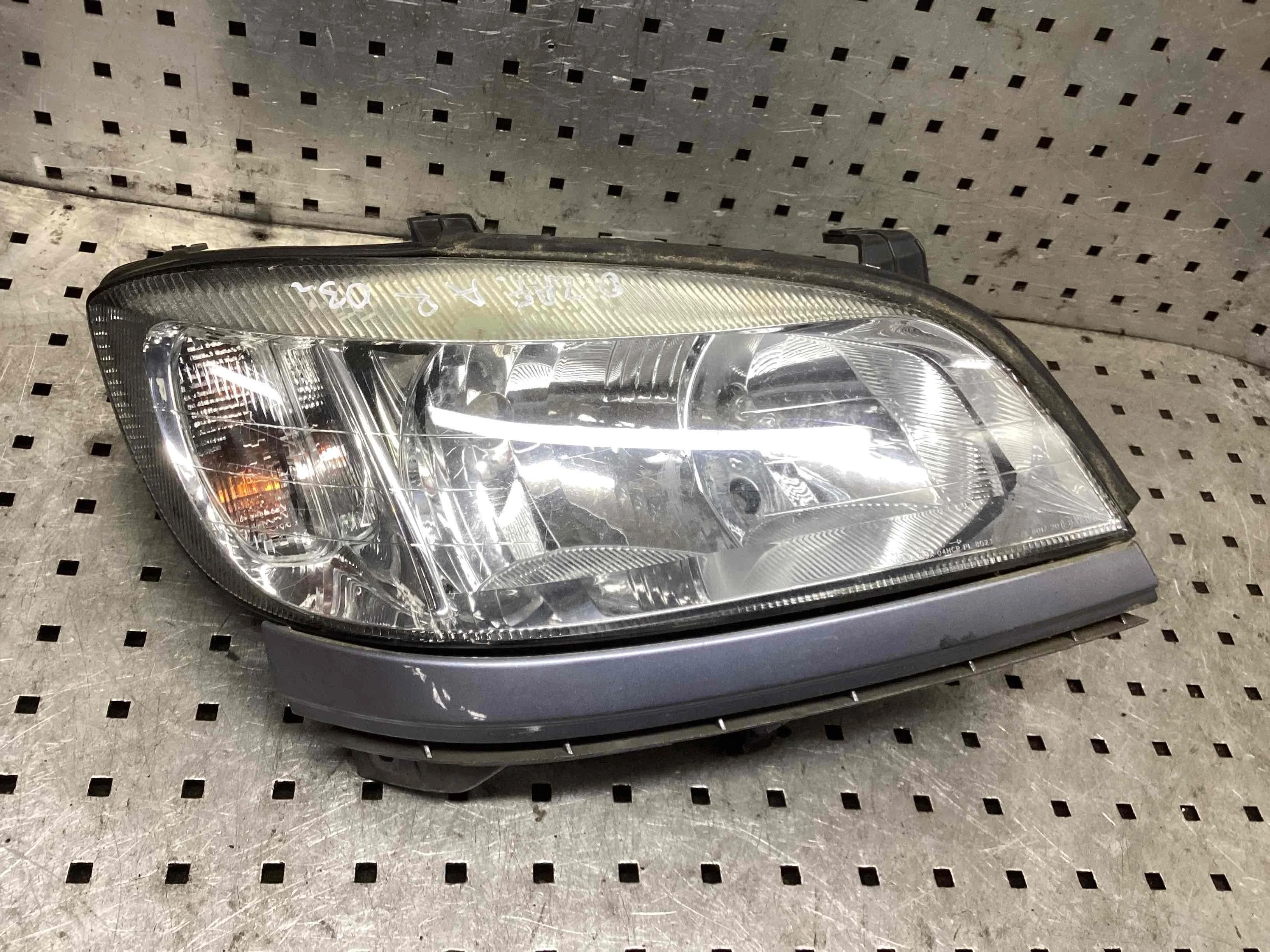 Фара правая Opel Zafira Zafira A 1999-2003 2003 1,6 Бензин МКПП Минивэн.