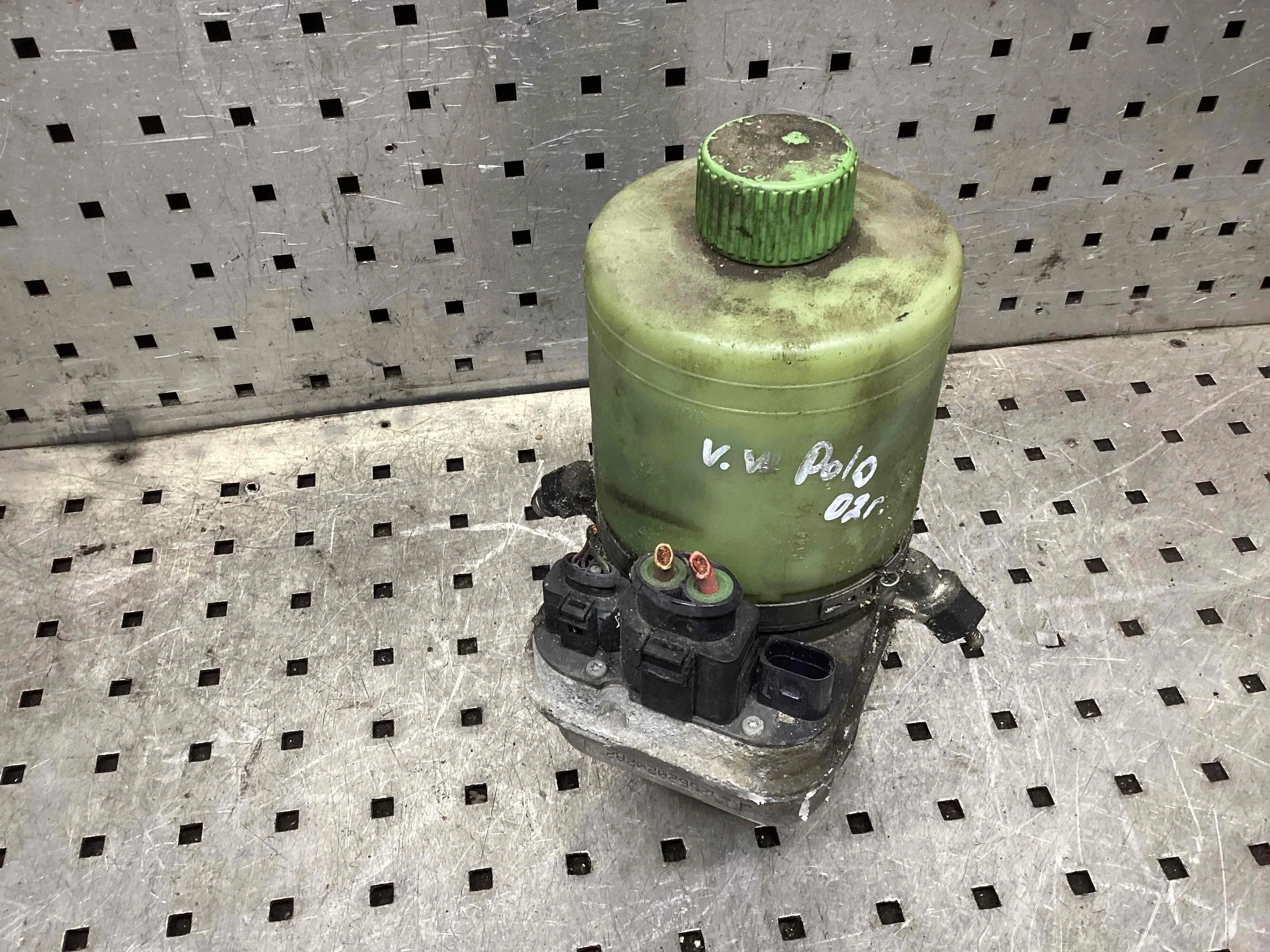 Электрогидроусилитель руля Volkswagen Polo Polo IV (9N) 2001-2005 2002 1,4 Дизель МКПП Хэтчбек.