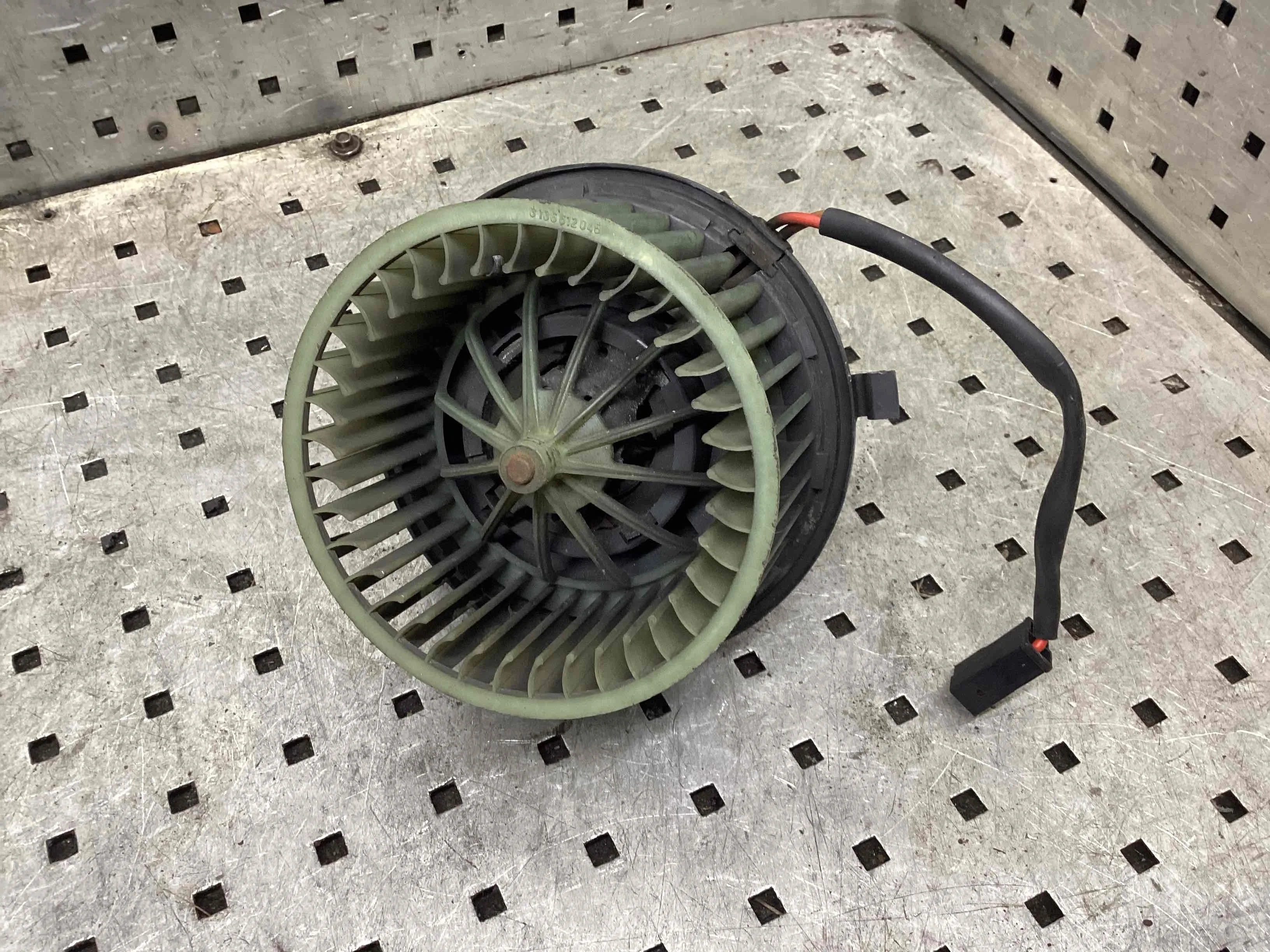 Моторчик печки Audi 80 80 B4 (8C) 1991-1995 1992 2,0 Бензин МКПП Седан.