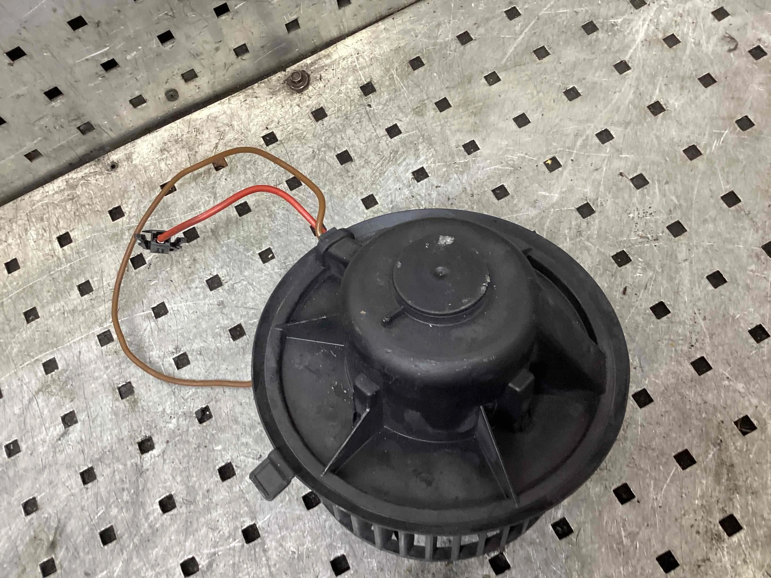 Моторчик печки Volkswagen Golf Golf III (1H) 1991-1997 1996