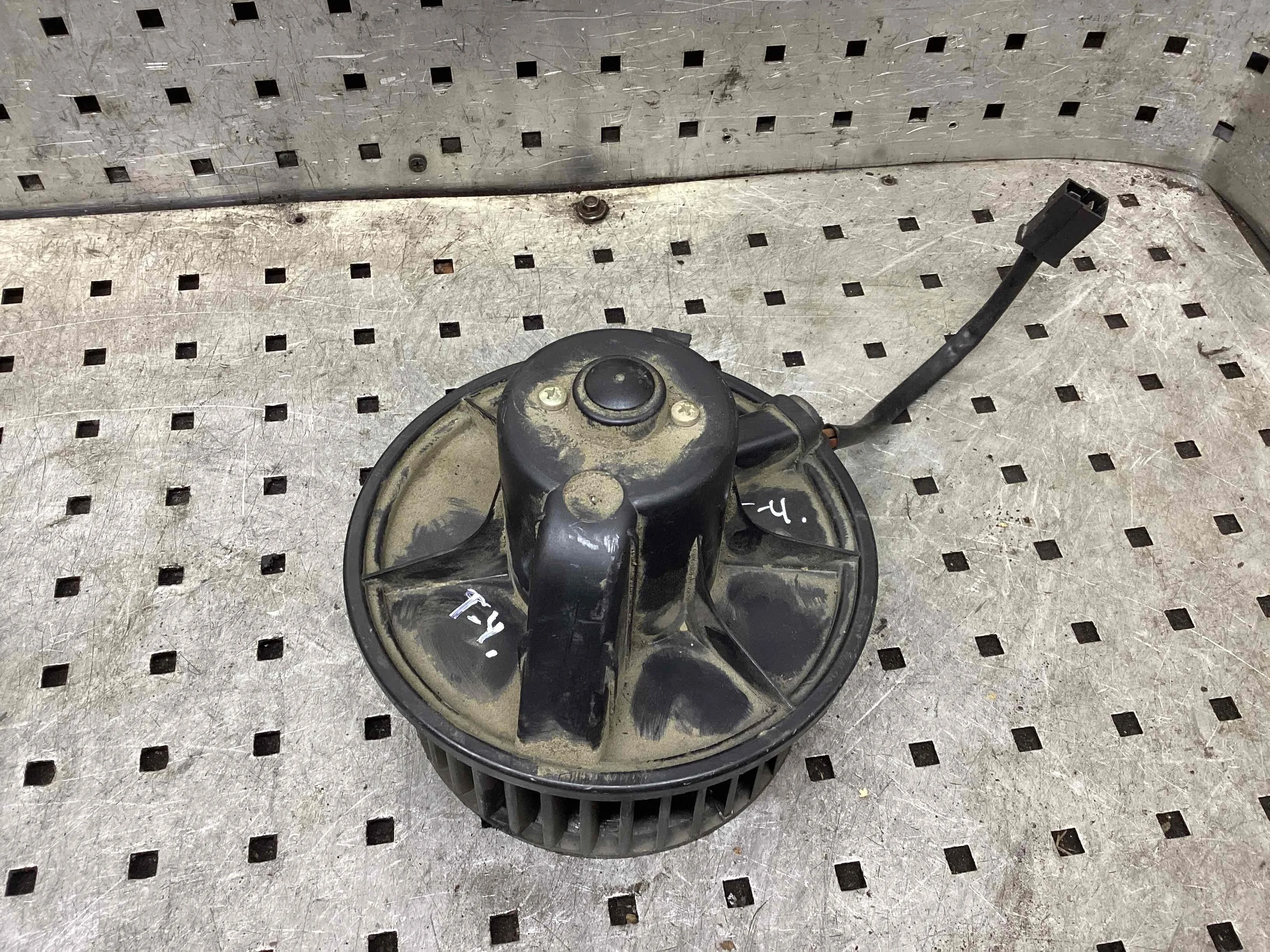 Моторчик печки Volkswagen Transporter Transporter T4 (7D) 1990-1997 1993