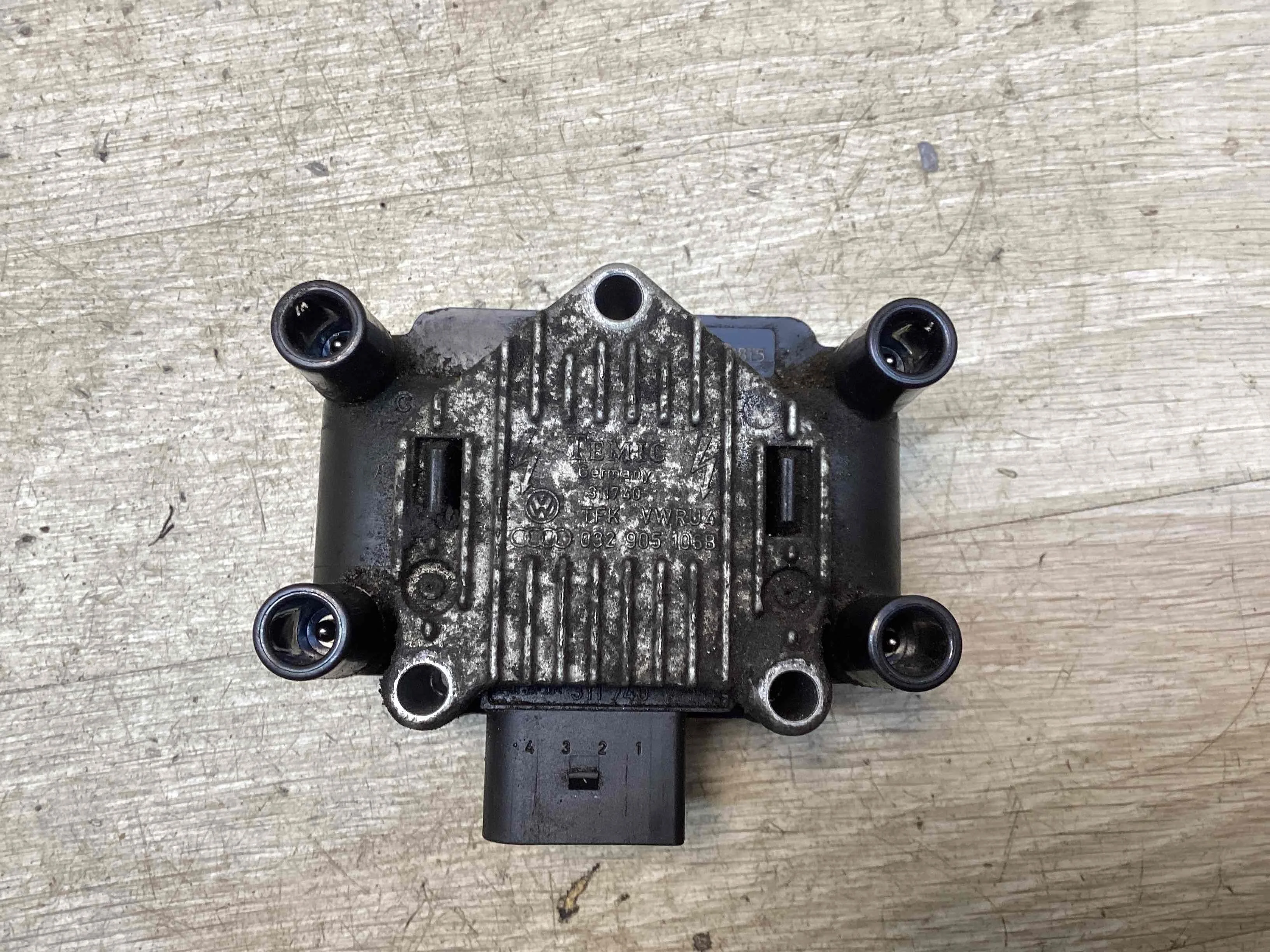 Катушка зажигания Audi A3 A3 I (8L) 1996-2000 1997 1,8 Бензин МКПП Хэтчбек.