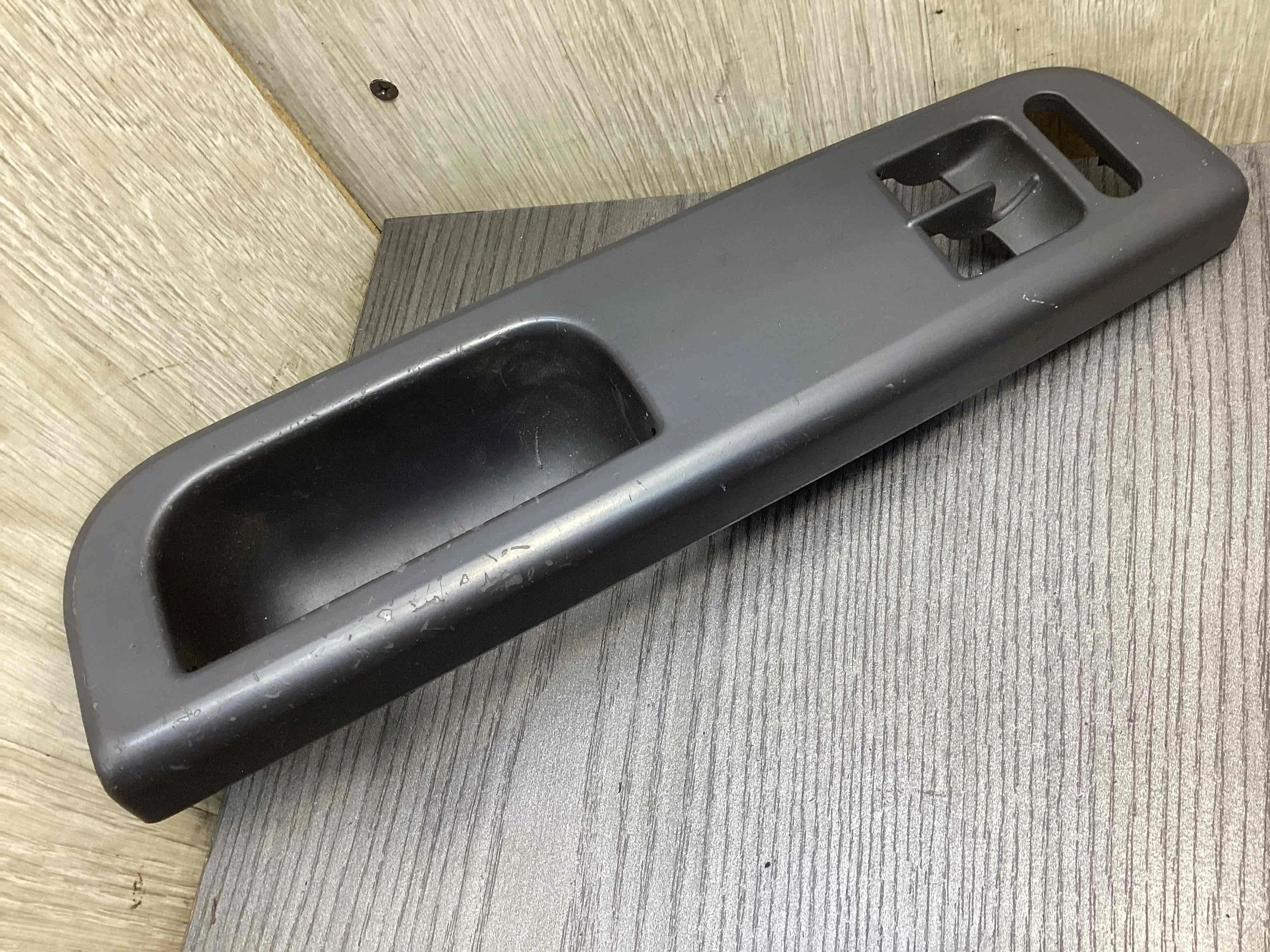 Ручка внутренняя передняя левая Volkswagen Golf Golf IV (1J) 1997-2004 2001