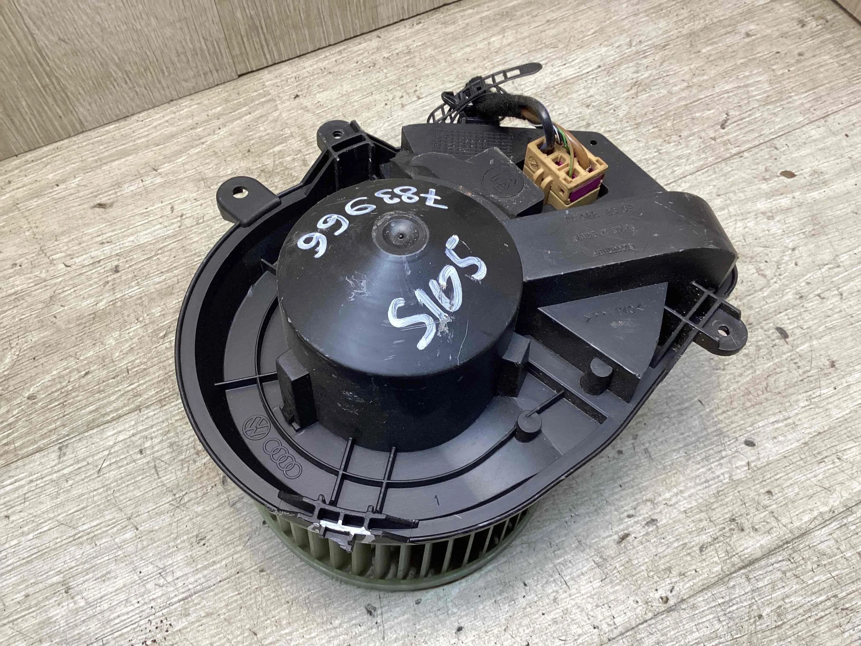 Моторчик печки Volkswagen Passat Passat B5 (3B) 1996-2000 2000 1,9 Дизель МКПП 6ст. Универсал.