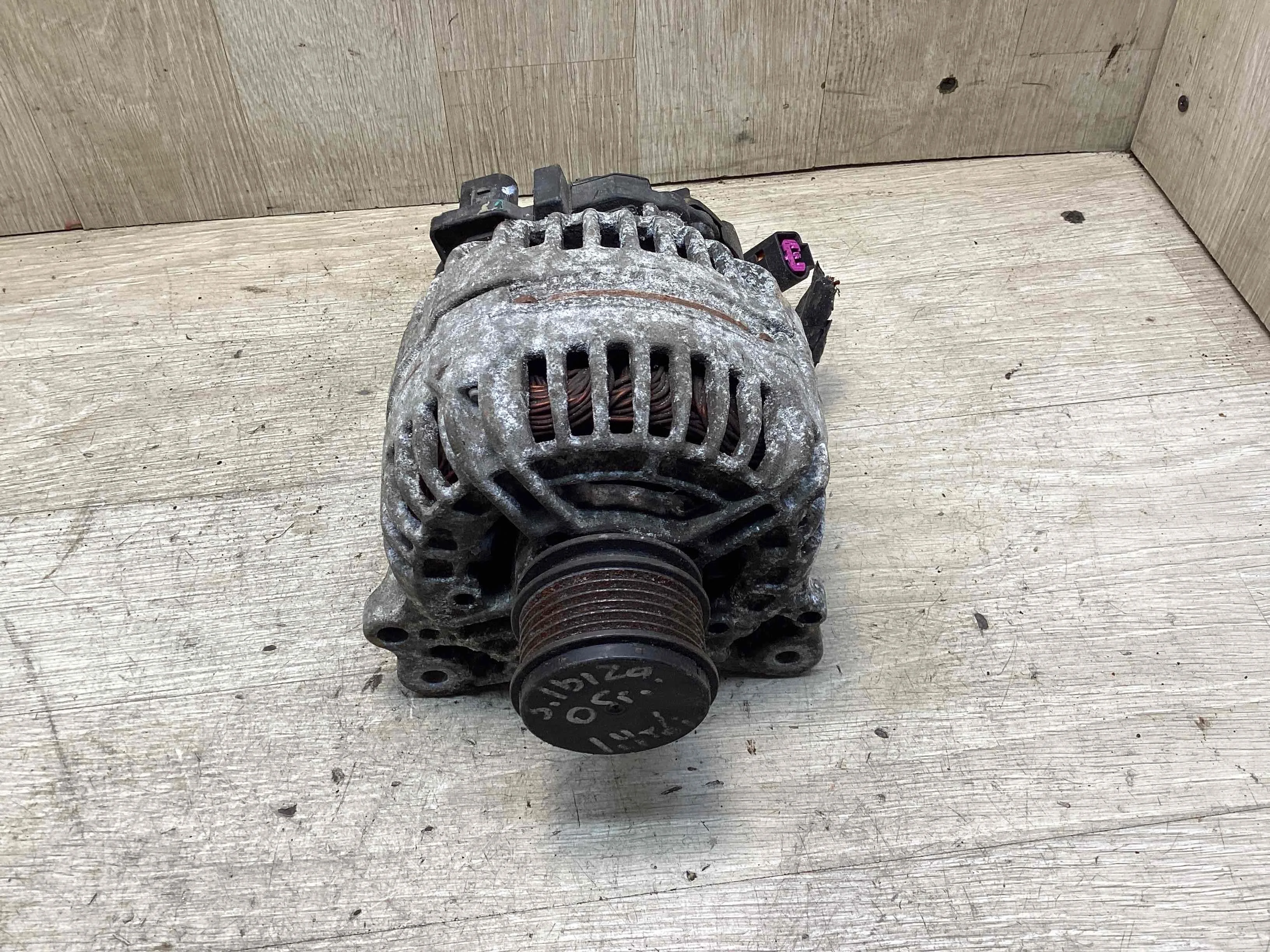 Генератор Seat Ibiza Ibiza III (6L) 2002-2008 2005 1,4 Дизель