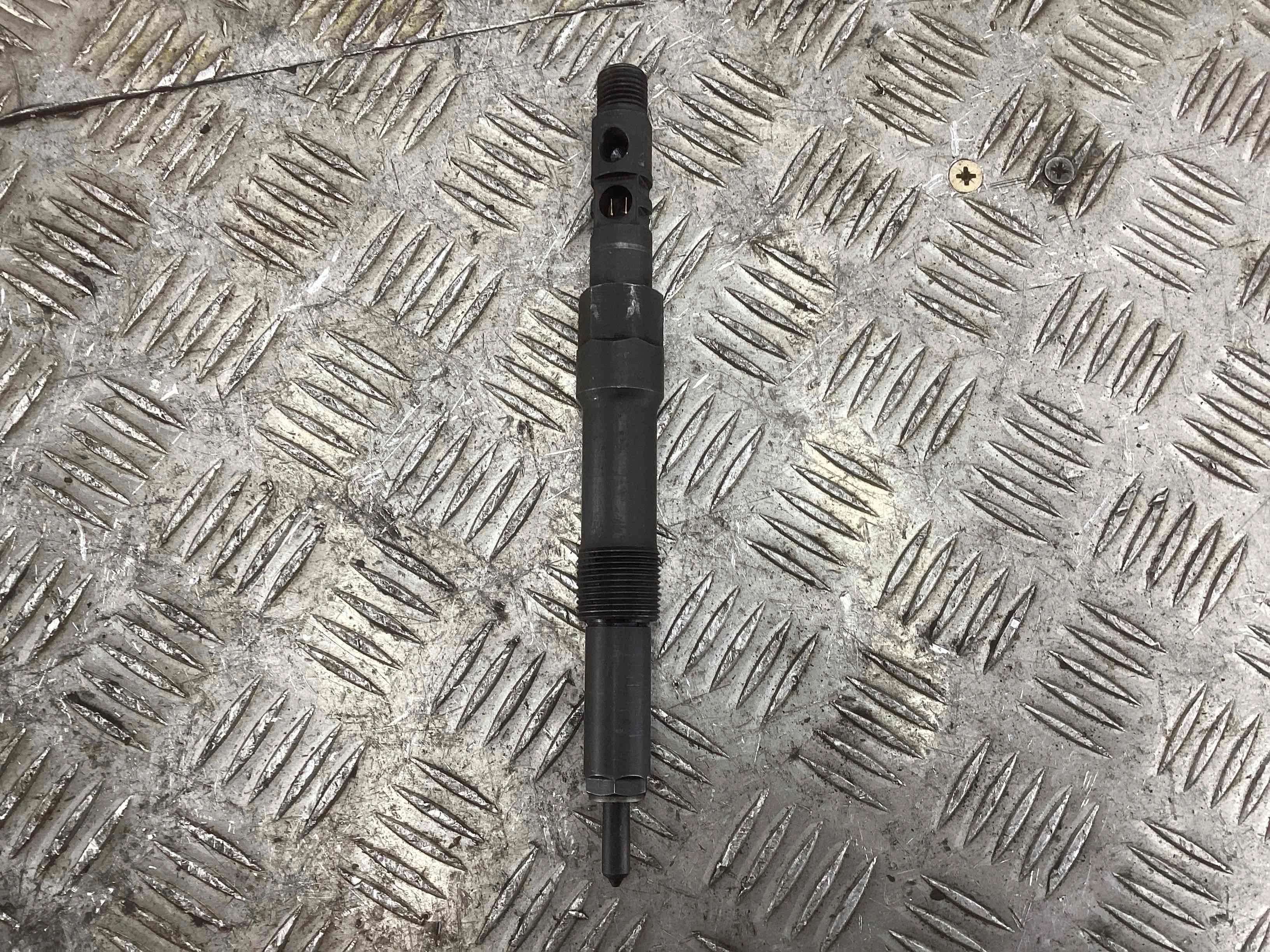 Форсунка Ford Mondeo Mondeo III 2003-2007 рестайлинг 2006 2,0 Дизель МКПП Седан.