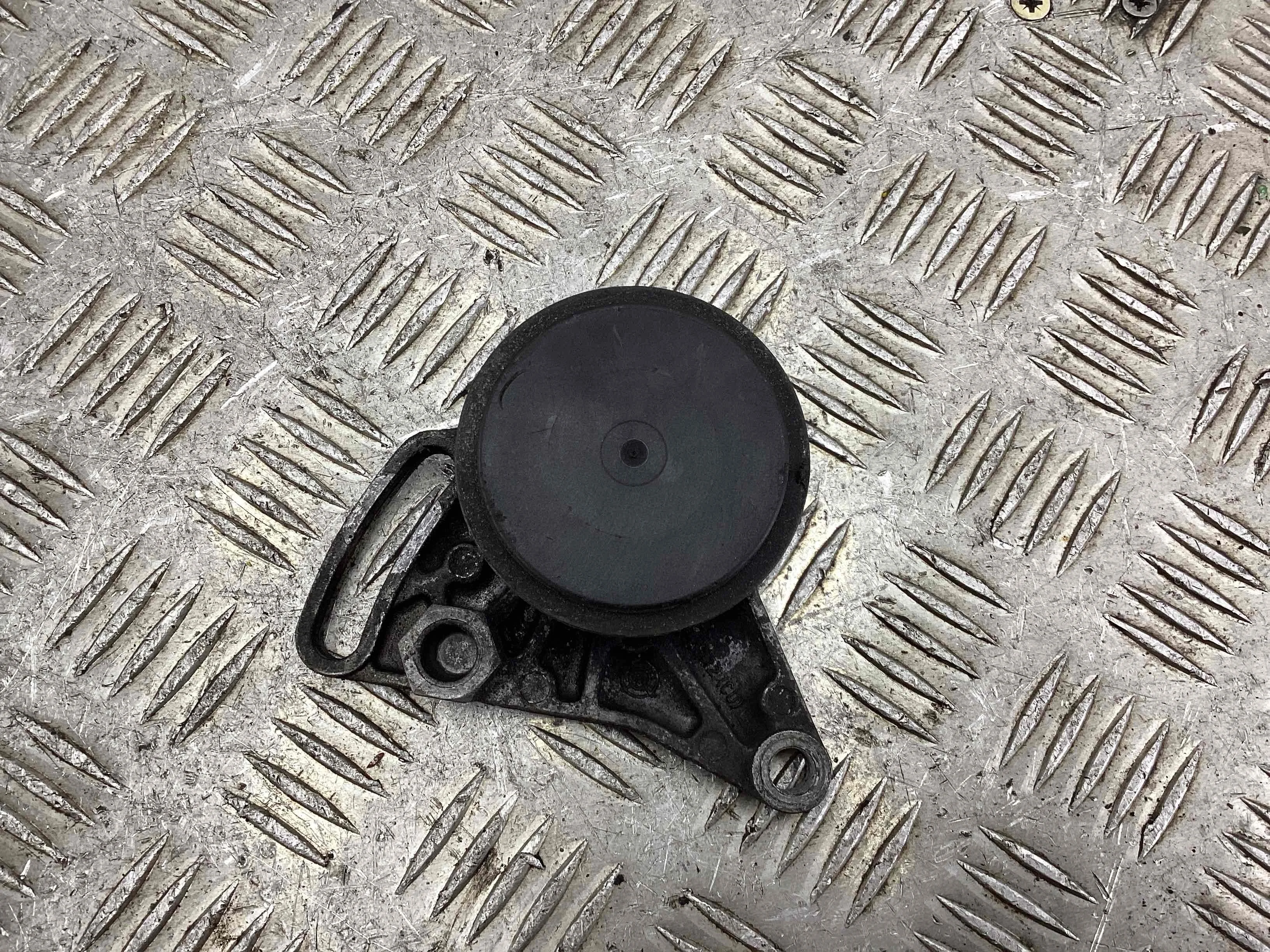 Натяжитель Volkswagen Passat Passat B5 (3B) 1996-2000 2000 1,6 Бензин МКПП 5ст. Универсал.