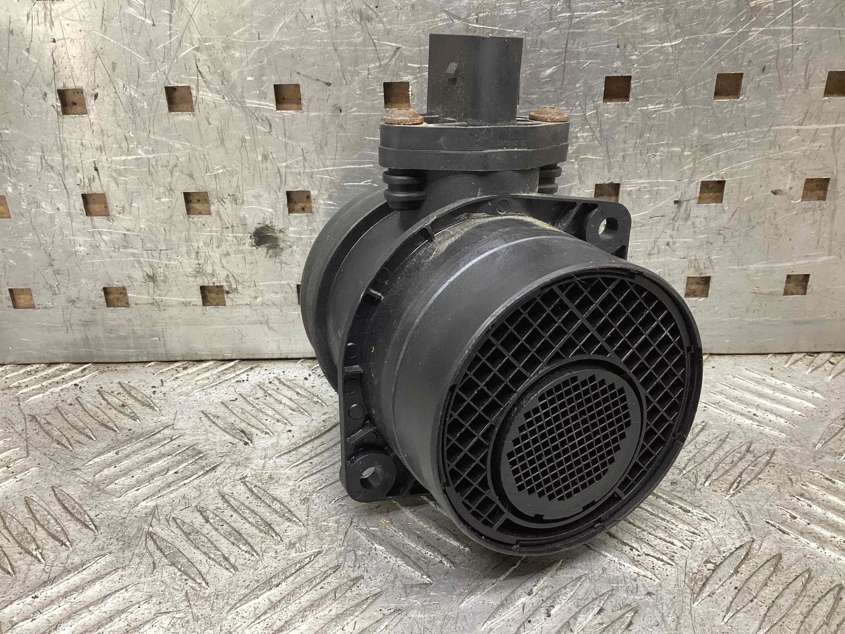 Расходомер воздуха Volkswagen Touran Touran I (1T) 2003-2006 2005 2,0 Дизель АКПП Минивэн.