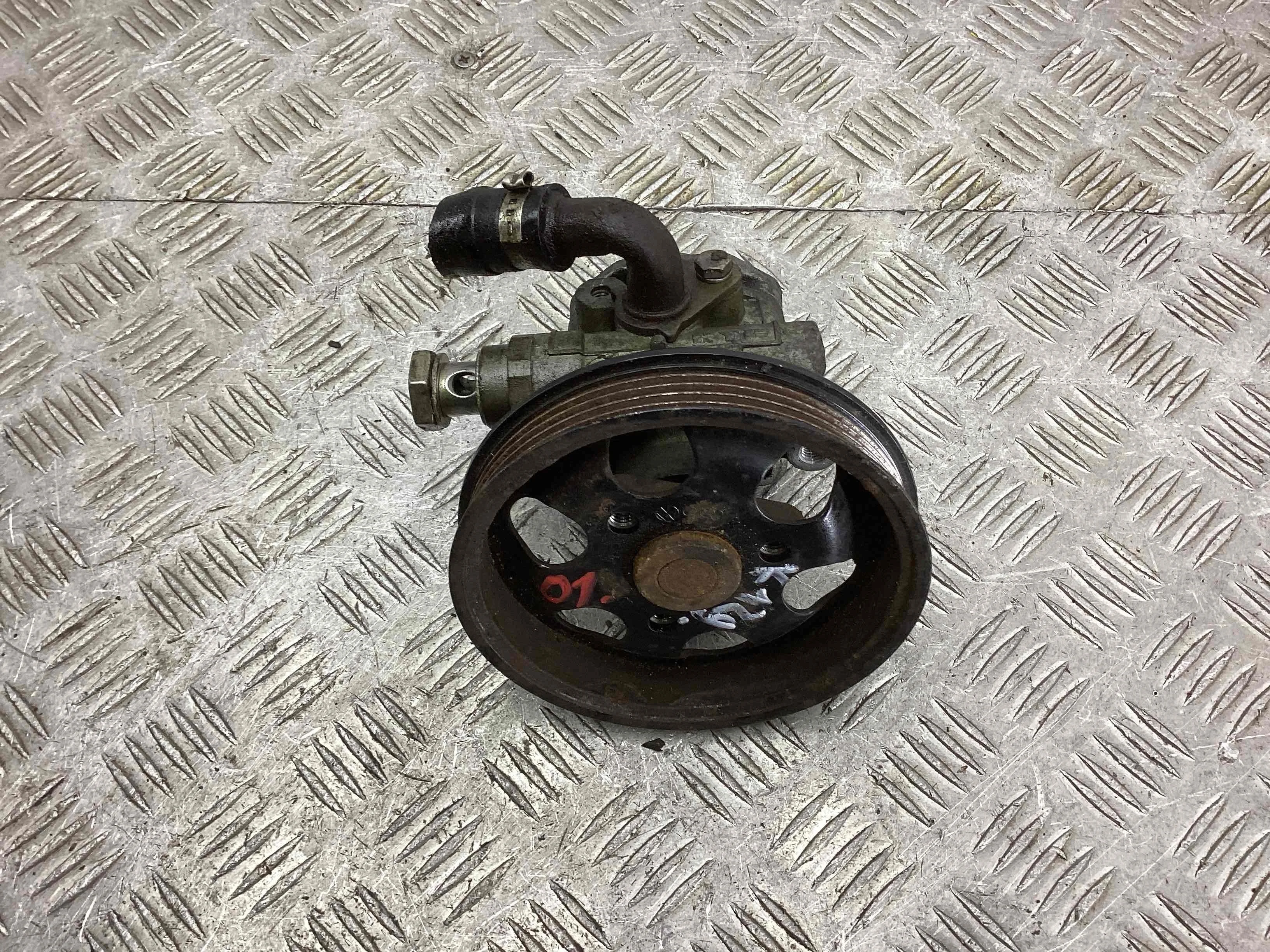 Насос гидроусилителя руля Audi A4 A4 B5 (8D) 1994-1999 1998 1,8 Бензин АКПП Седан.