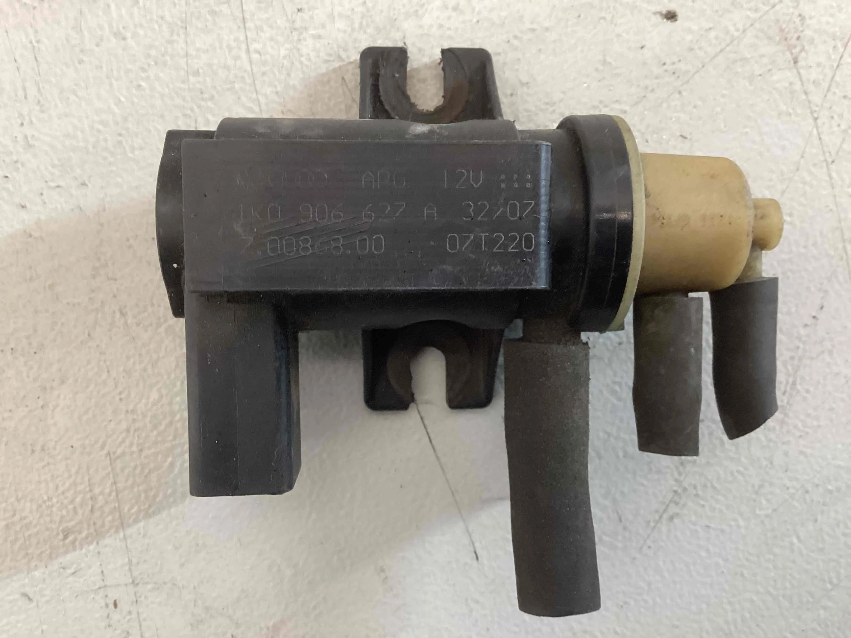 Клапан электромагнитный Volkswagen Transporter Transporter T5 (7H) 2003-2015 2006