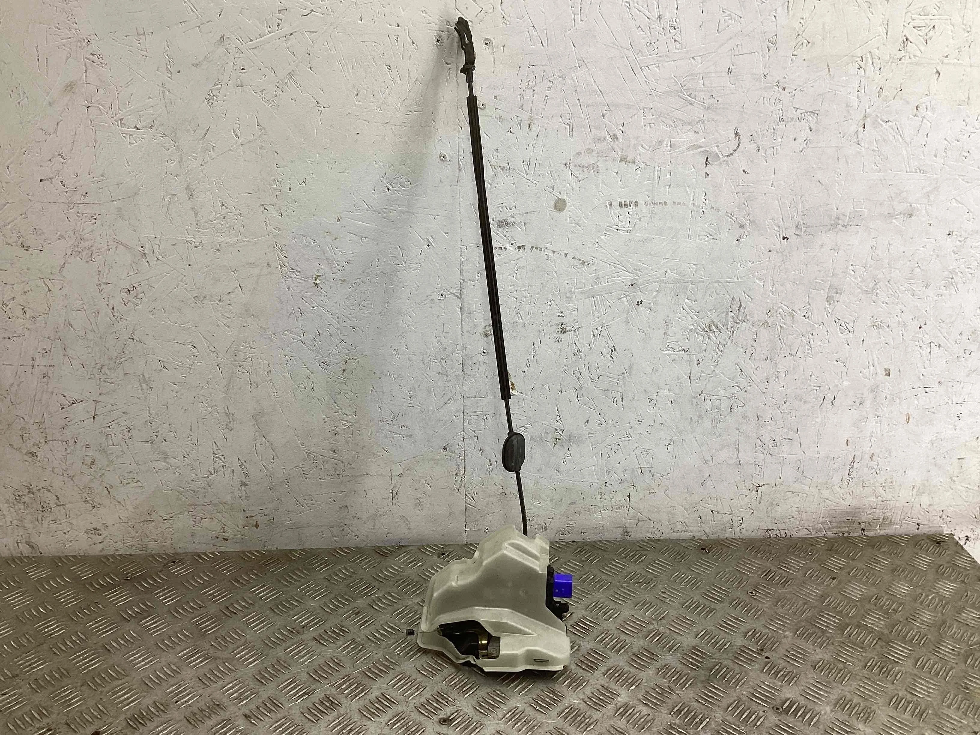 Замок двери задней правой Volkswagen Golf Plus Golf+ V (5M) 2005-2014 2005 1,6 Бензин МКПП Хэтчбек 5дв.