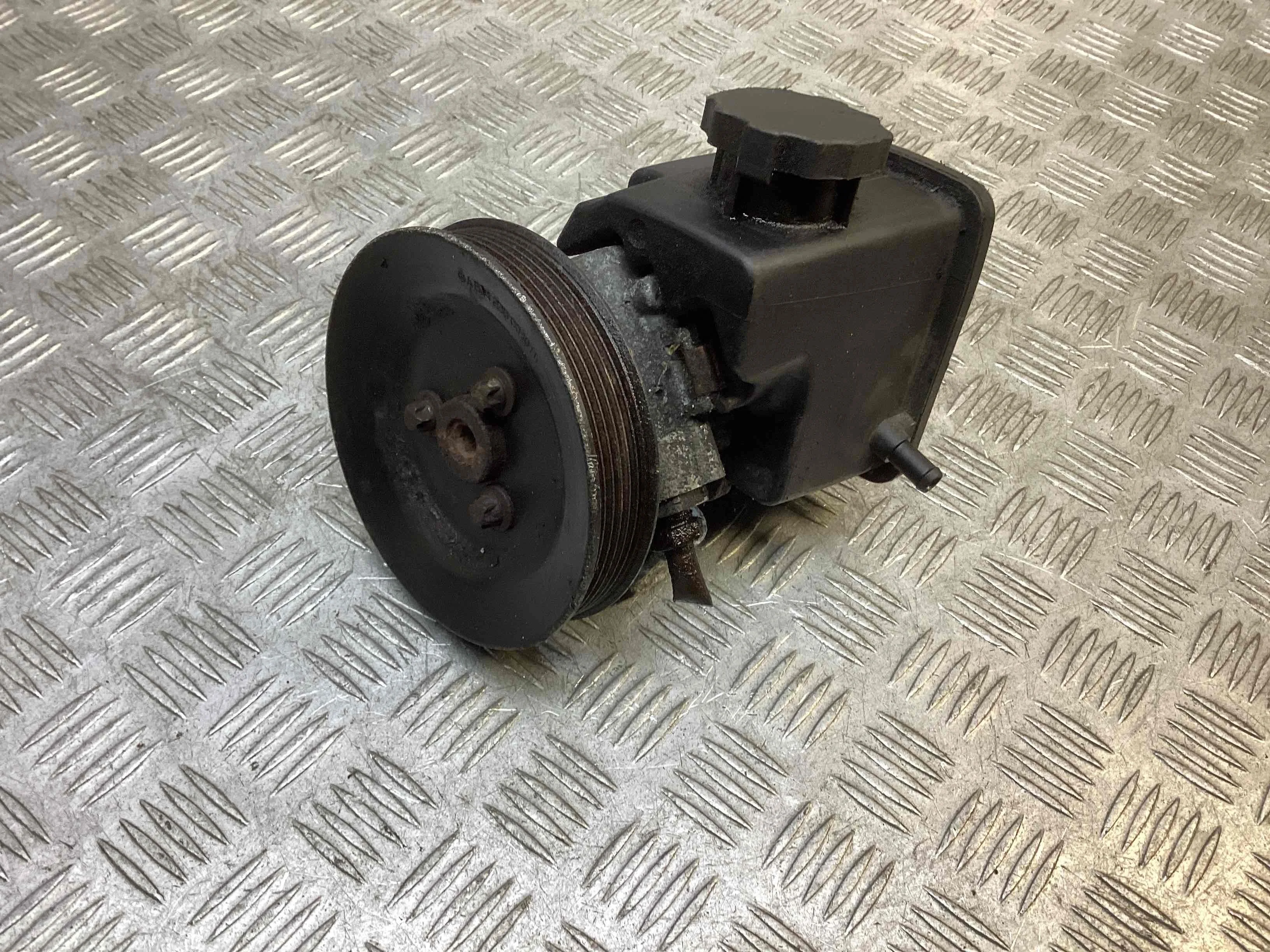 Насос гидроусилителя руля Mercedes Vito (W639) 2003-2010  2008 2,2 Дизель АКПП Микроавтобус.