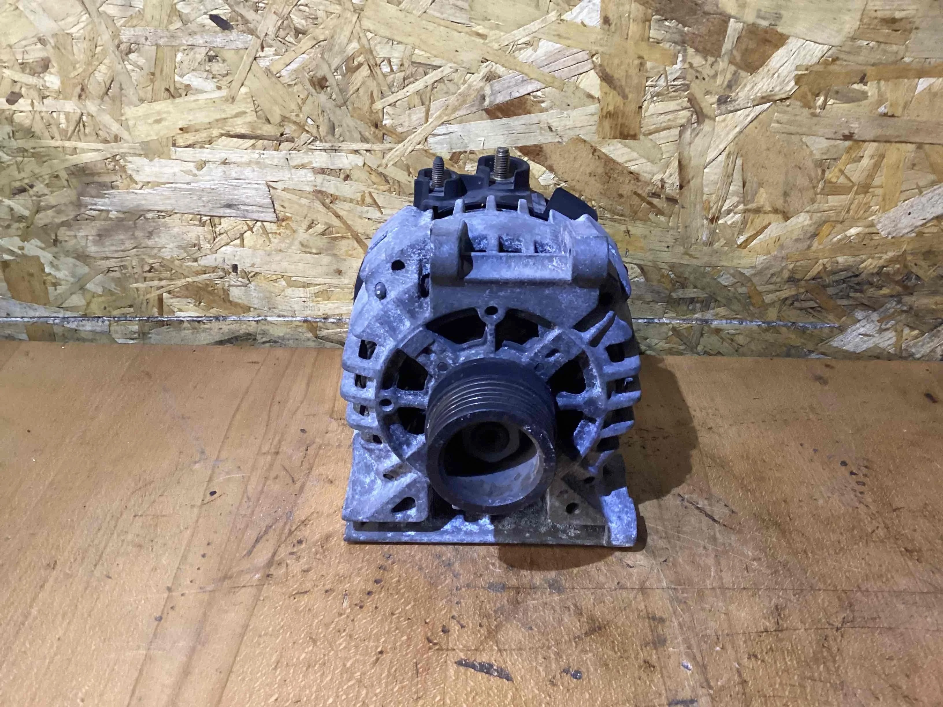 Генератор Mercedes A (W168) 1997-2004  2001 1,6 Бензин АКПП Хэтчбек 5дв.