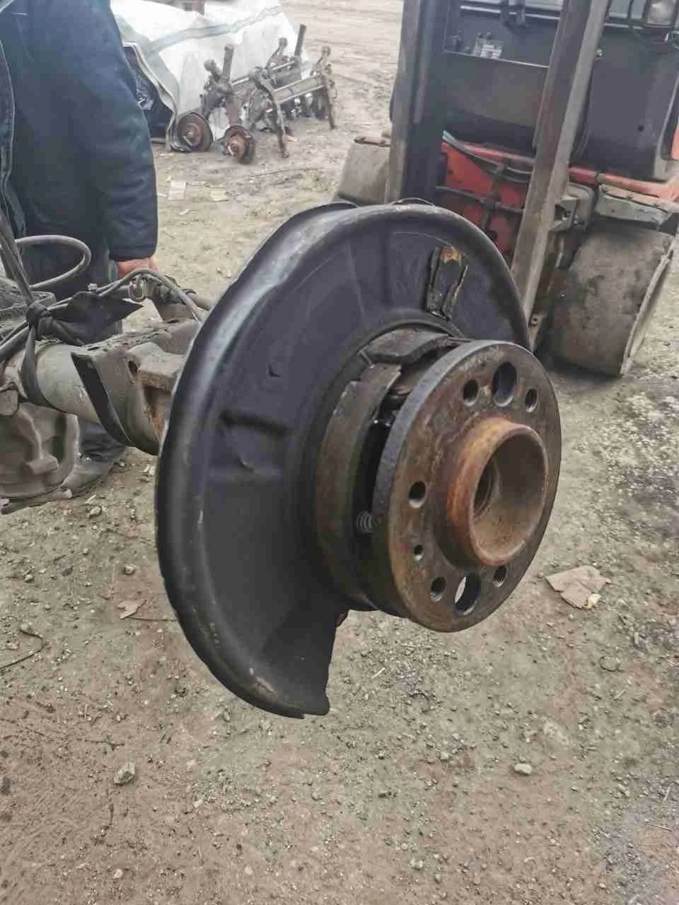 Колодки стояночного тормоза Mercedes Sprinter II (W906) 2013-2018 рестайлинг  2015 2,2 Дизель МКПП 6ст. Микроавтобус.