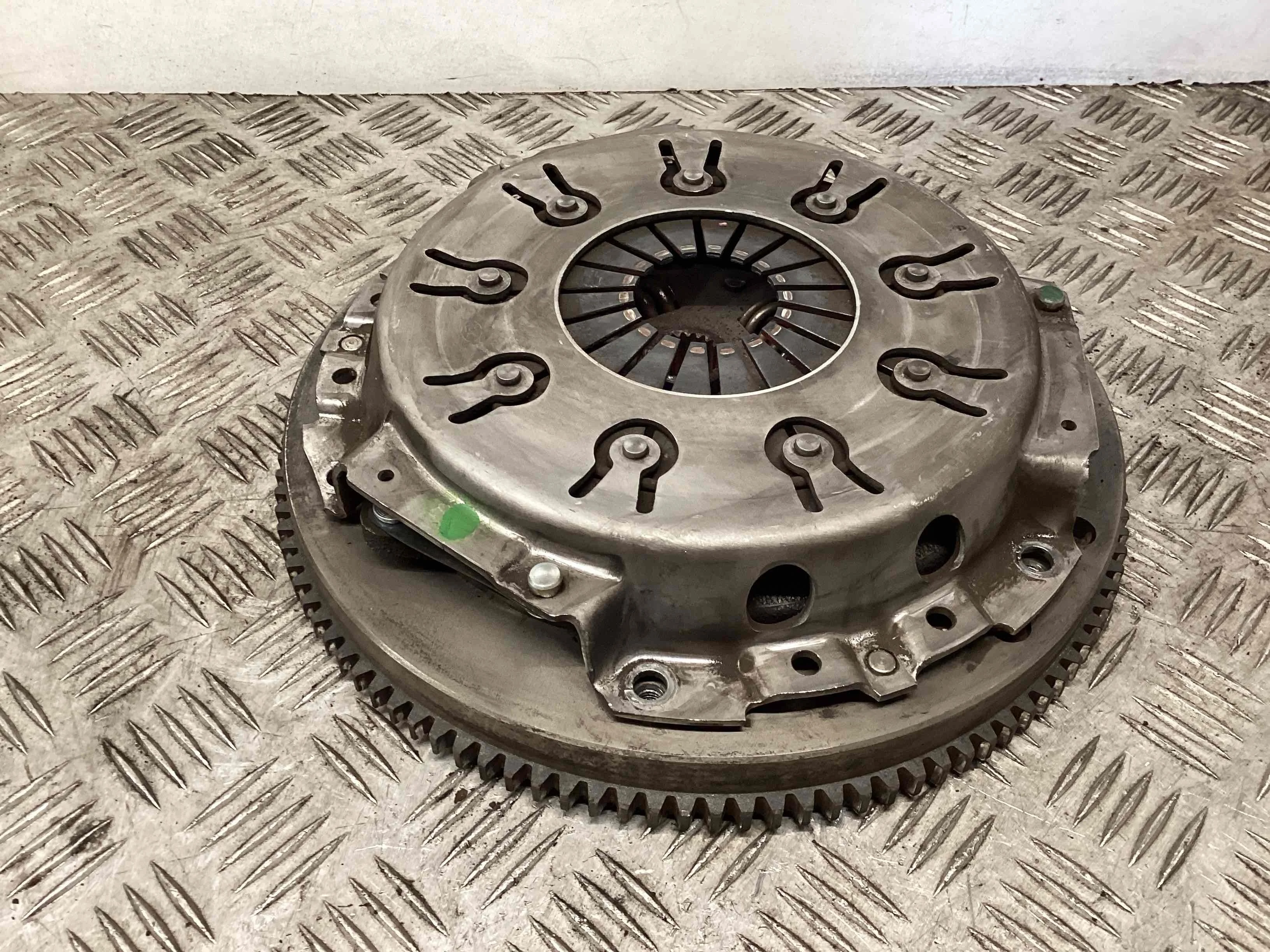 Комплект сцепления Mitsubishi Lancer Lancer IX (CS) 2005-2010 2-й рестайлинг 2007 1,6 Бензин МКПП 5ст. Универсал.