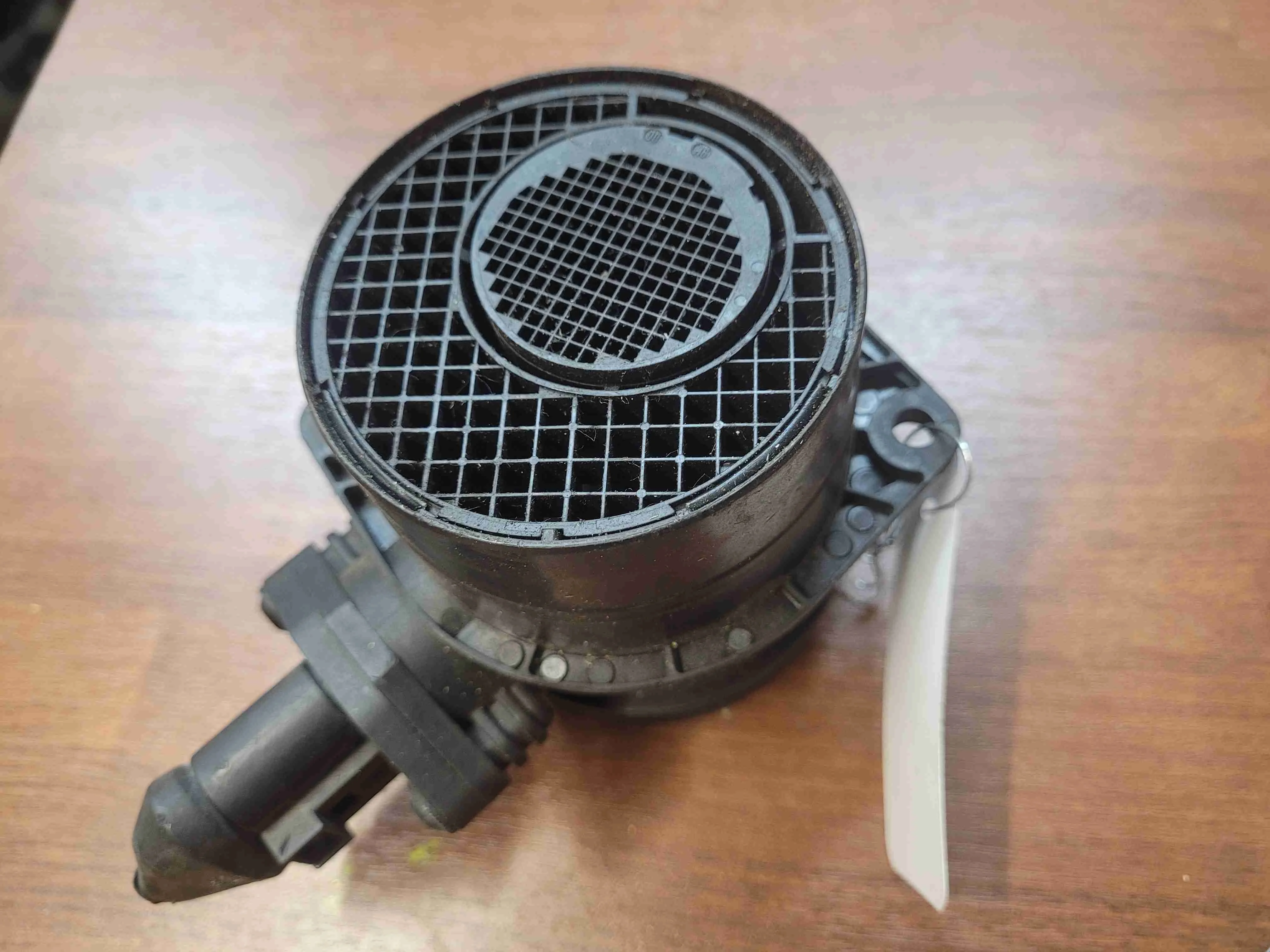 Расходомер воздуха Volkswagen Passat Passat B5+ (3B) 2000-2005 рестайлинг 2005 1,9 Дизель МКПП Седан.