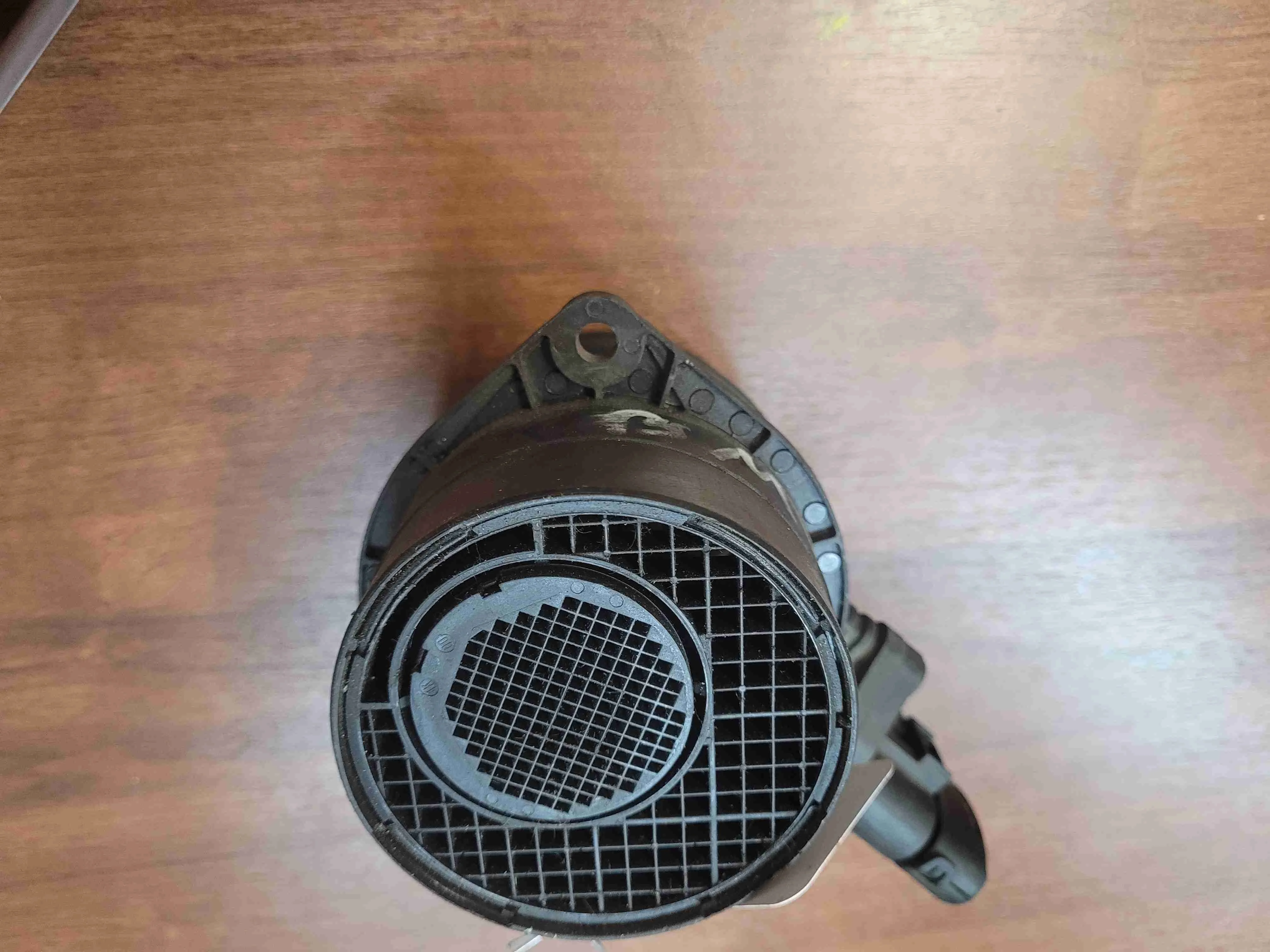 Расходомер воздуха Volkswagen Passat Passat B5+ (3B) 2000-2005 рестайлинг 2005 1,9 Дизель МКПП Универсал.