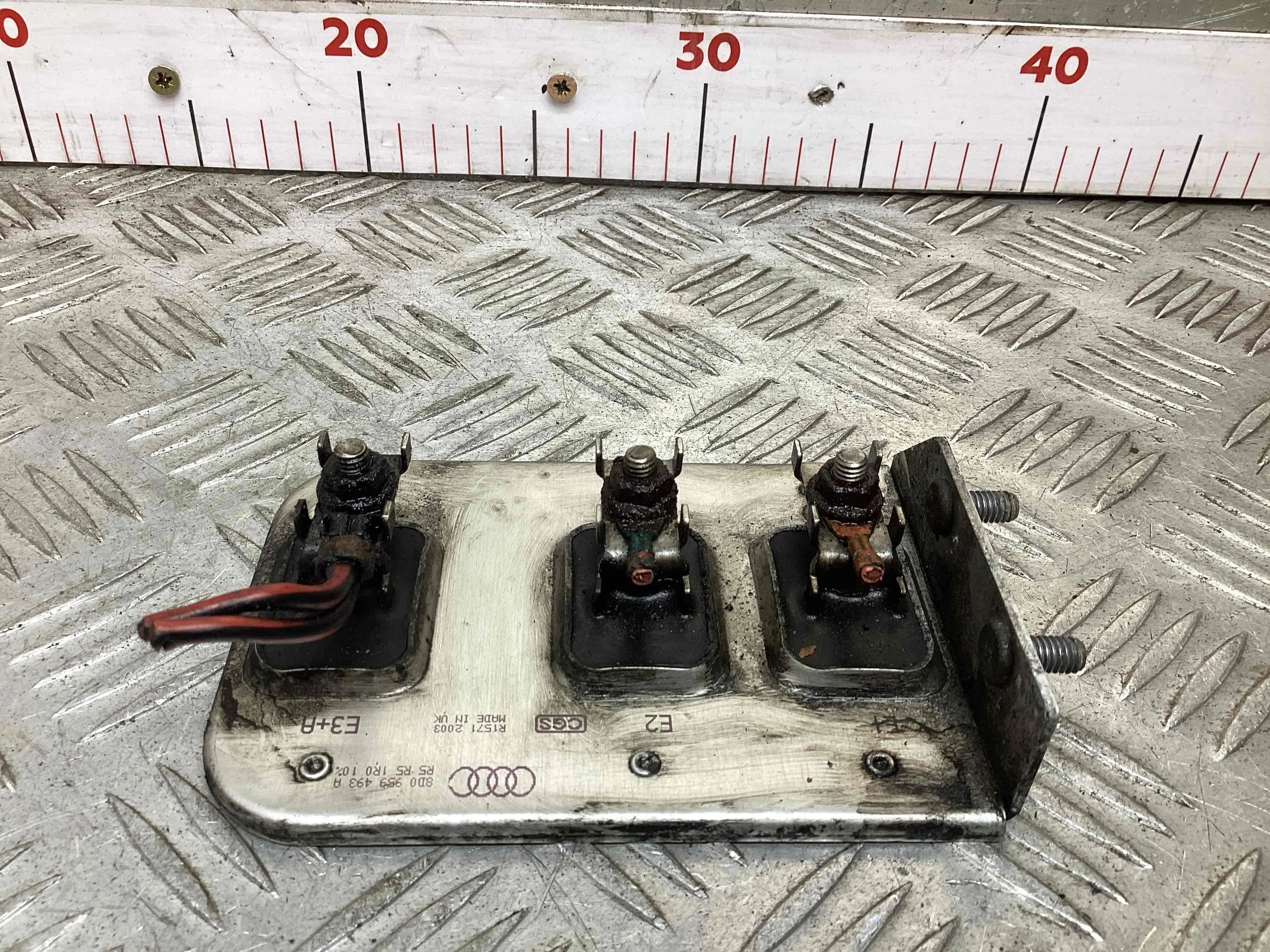 Сопротивление вентилятора охлаждения Volkswagen Passat Passat B5+ (3B) 2000-2005 рестайлинг 2003 1,9 Дизель АКПП Универсал.