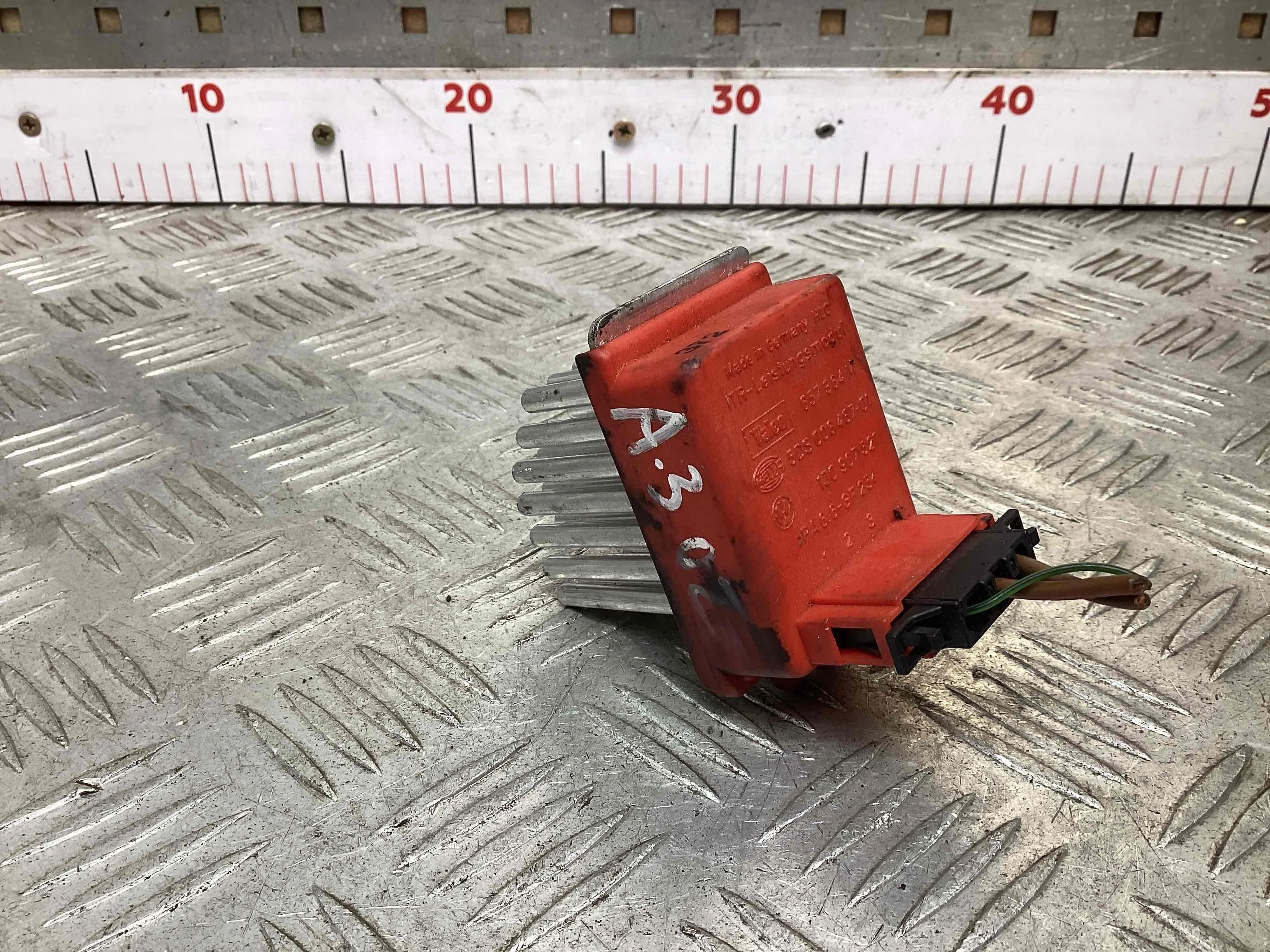 Сопротивление печки Audi A3 A3 I (8L) 2000-2003 рестайлинг 2002 1,9 Дизель МКПП Хэтчбек.