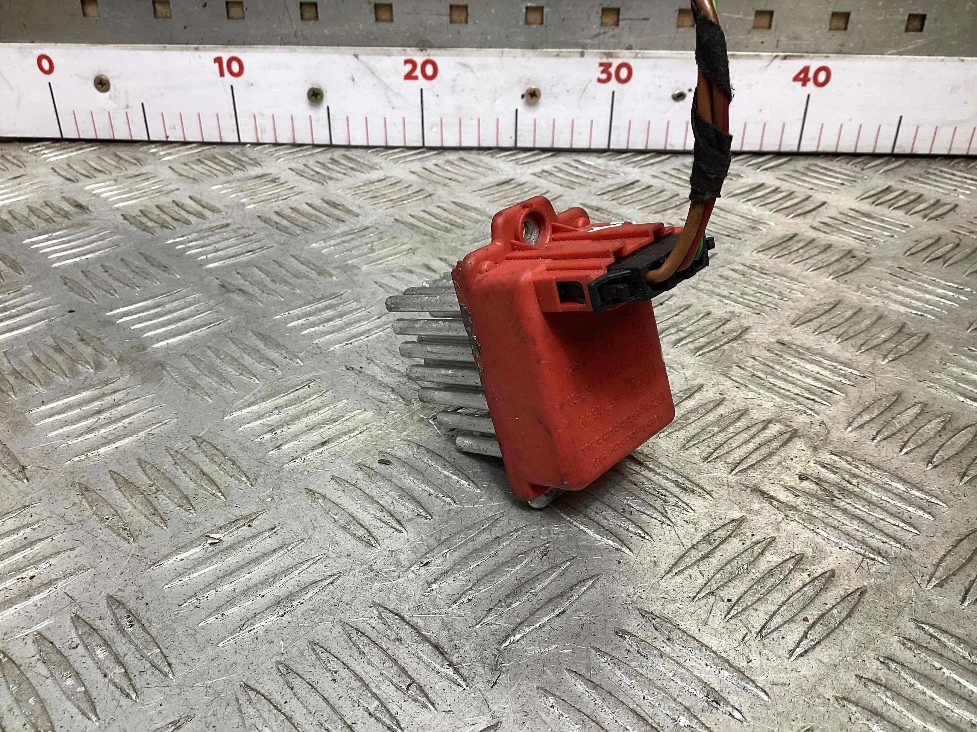 Сопротивление печки Skoda Octavia Octavia A4 Tour (1U) 2000-2010 рестайлинг 2002 1,9 Дизель МКПП Лифтбек.