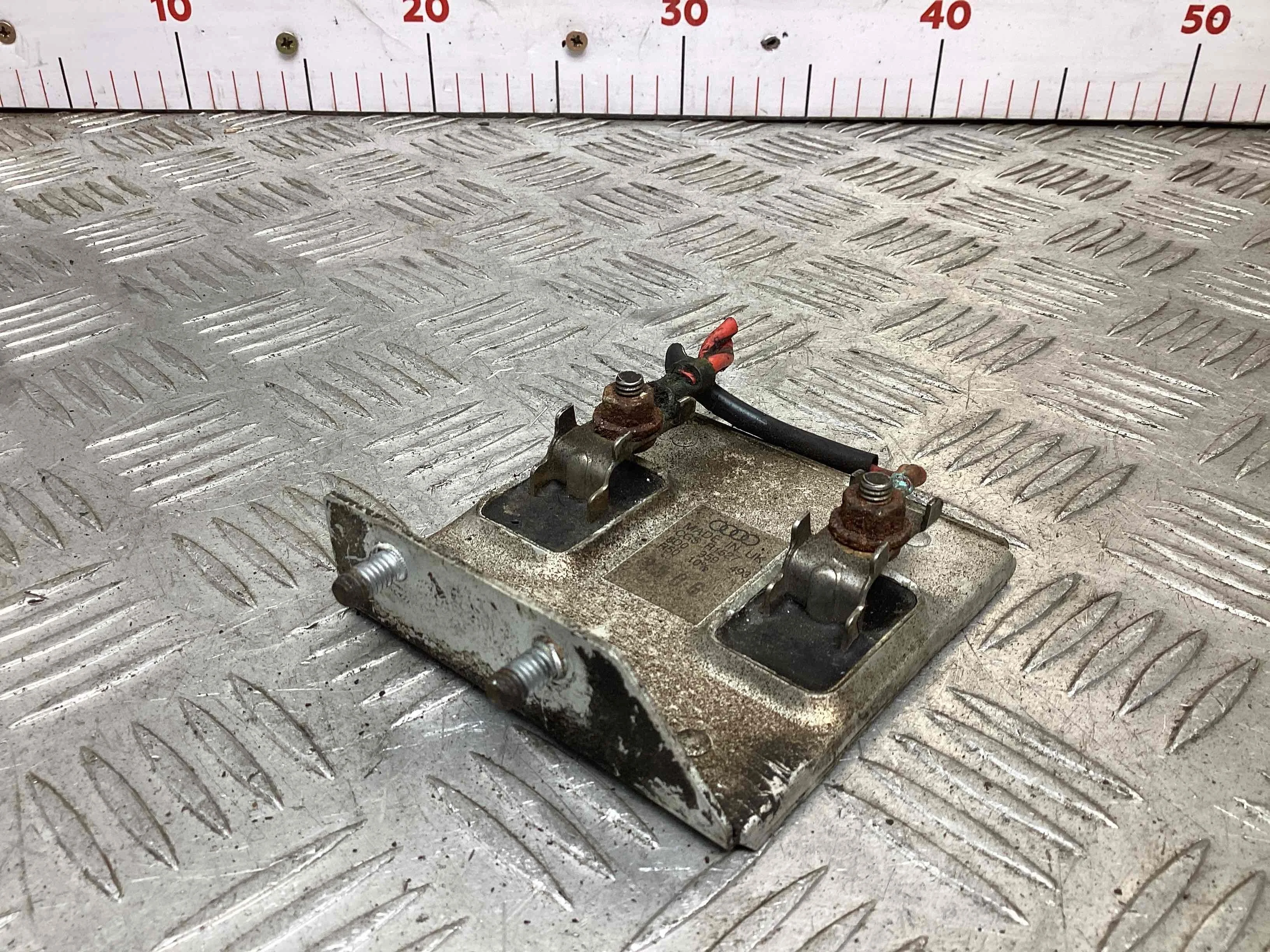 Сопротивление вентилятора охлаждения Audi A4 A4 B5 (8D) 1994-1999 1998 1,9 Дизель МКПП Седан.