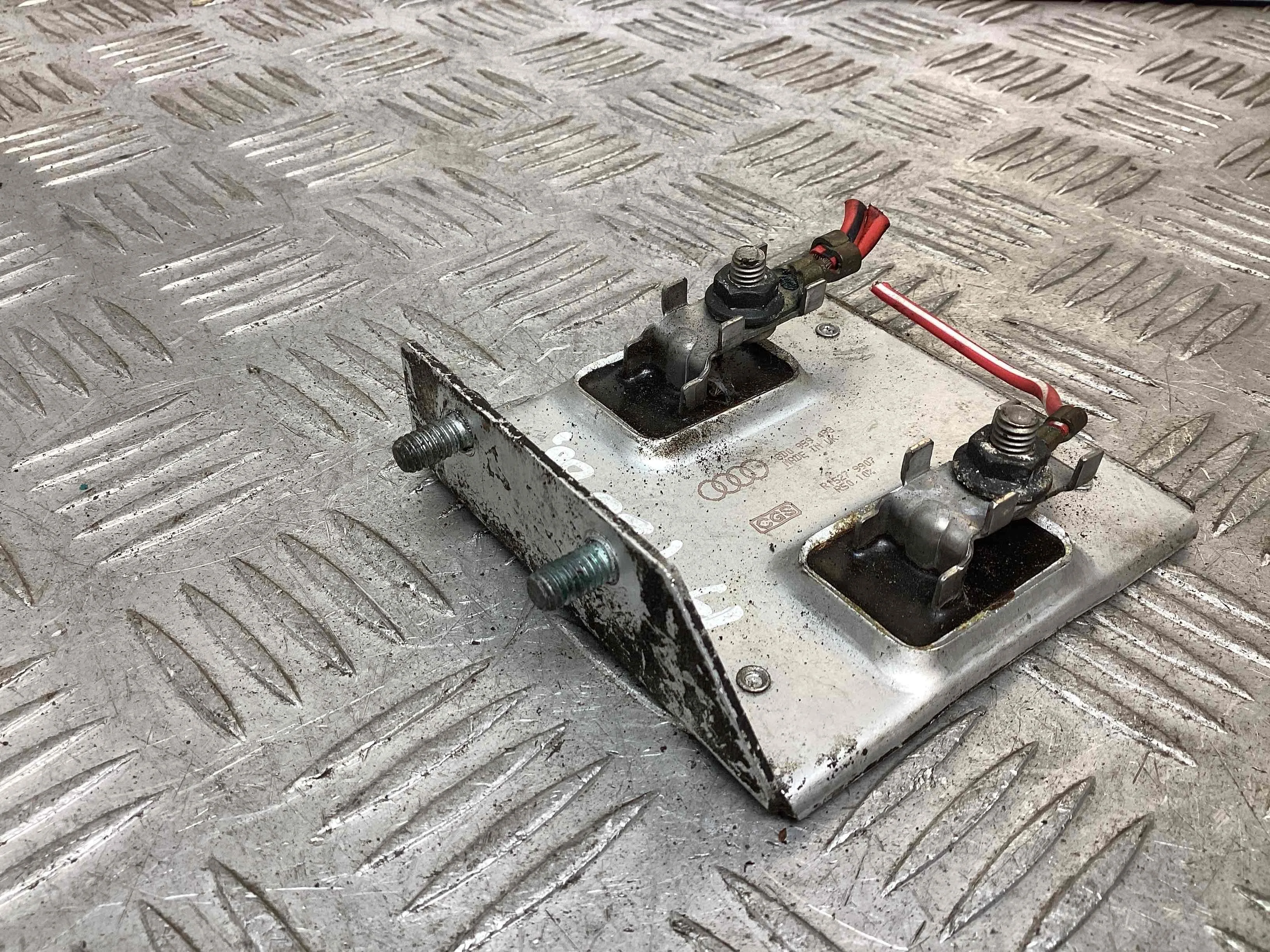 Сопротивление вентилятора охлаждения Audi A4 A4 B5 (8D) 1999-2001 рестайлинг 2000 1,9 Дизель МКПП Седан.