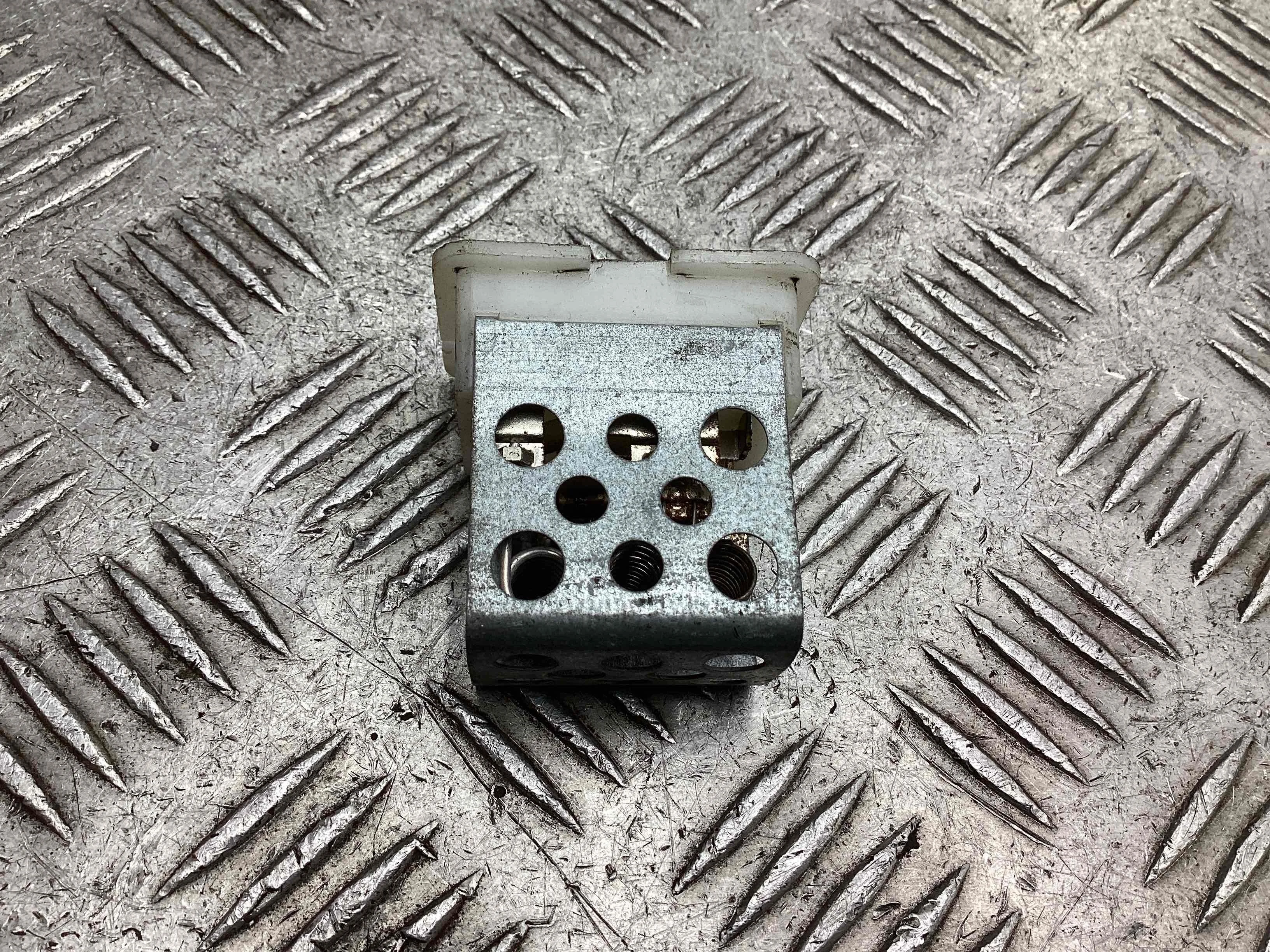 Сопротивление печки Opel Astra Astra H 2004-2007 2005