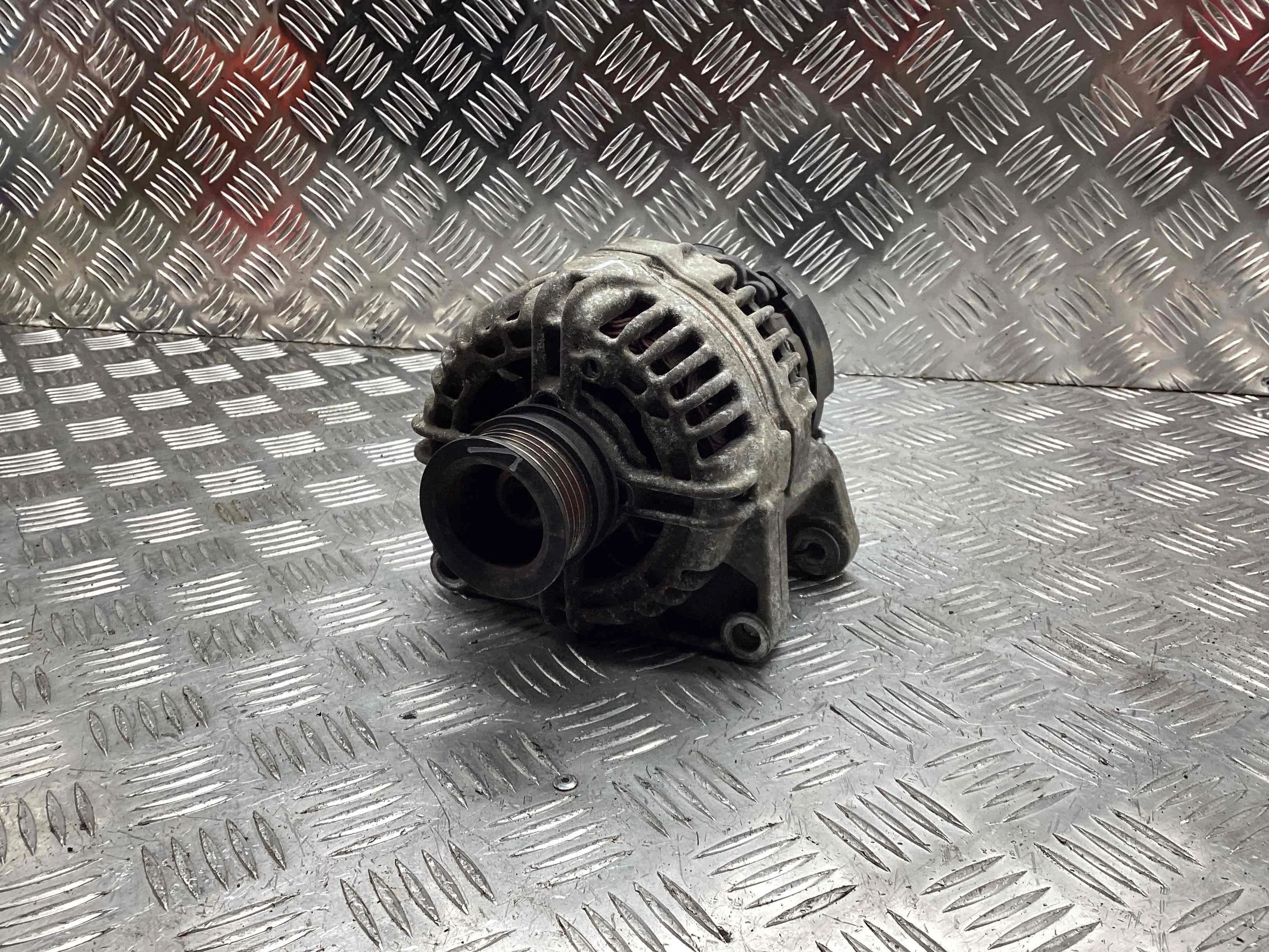 Генератор Opel Astra Astra H 2007-2010 рестайлинг 2008 1,8 Бензин МКПП 5ст. Кабриолет.