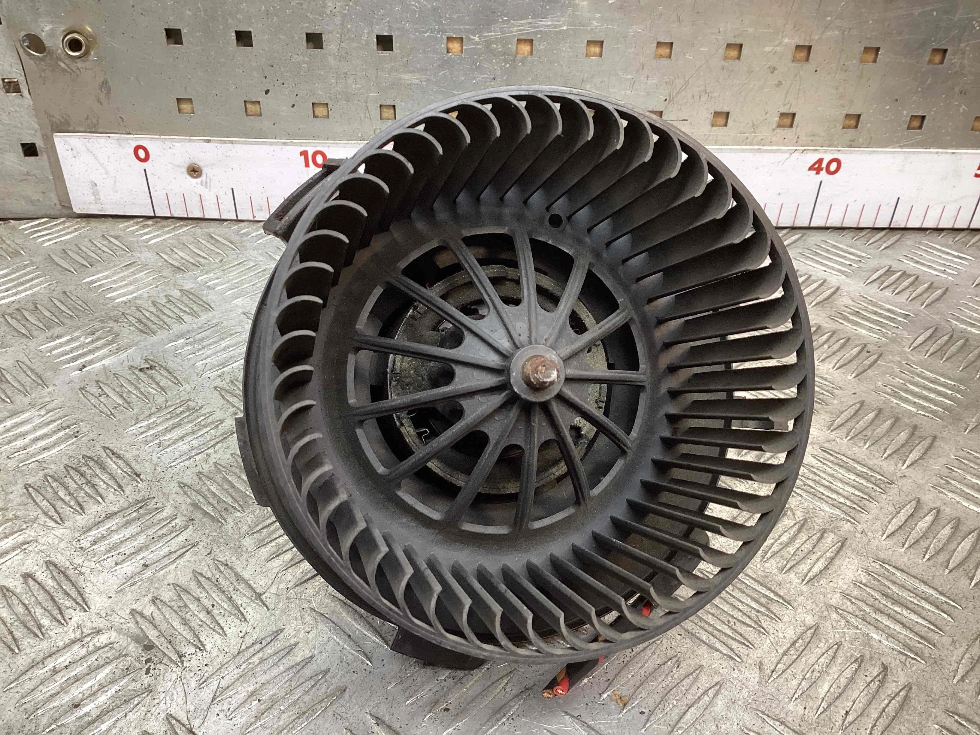 Моторчик печки Opel Zafira Zafira B 2005-2008 2006 1,8 Бензин МКПП 5ст. Минивэн.