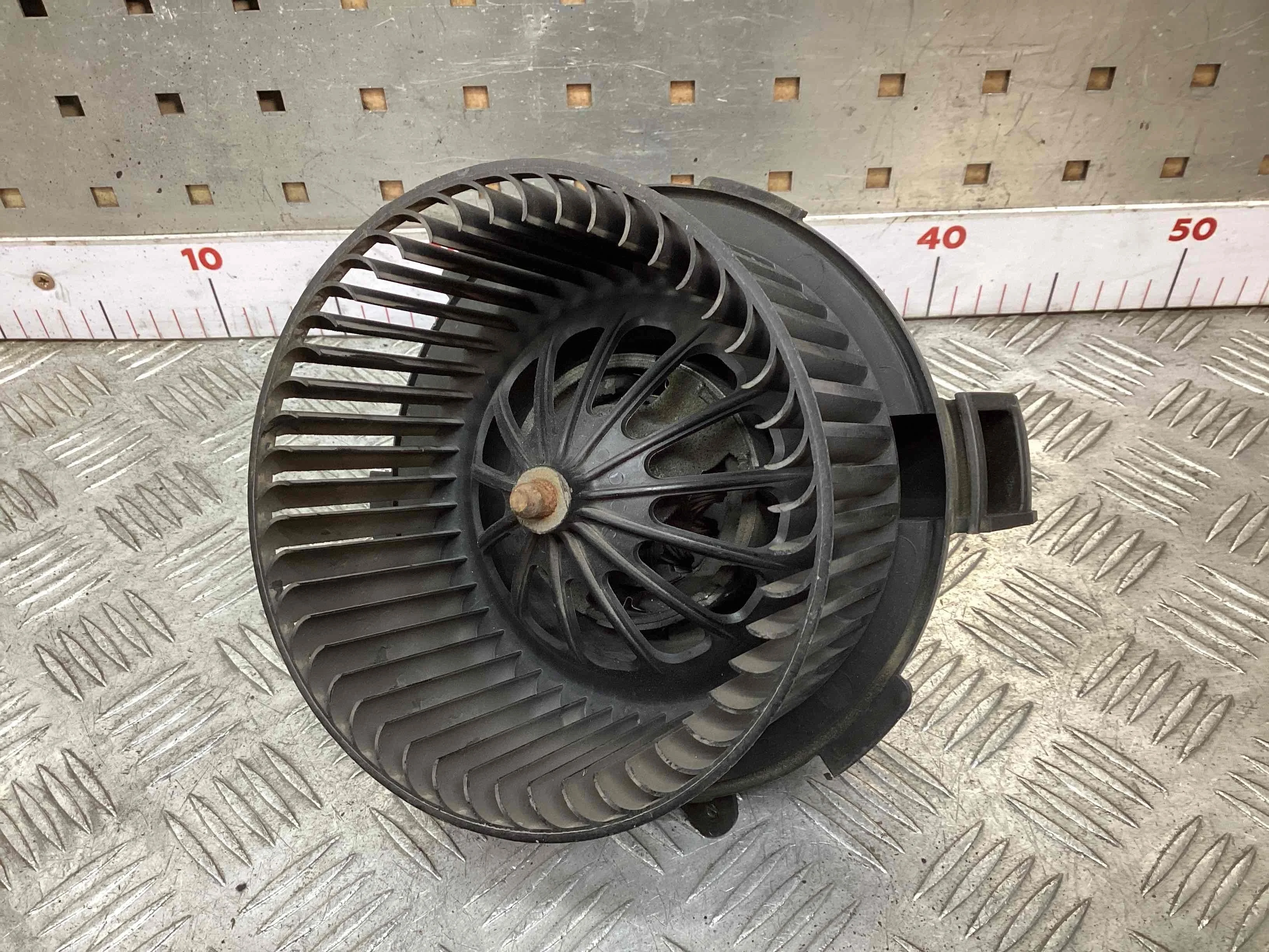 Моторчик печки Opel Zafira Zafira B 2005-2008 2007 1,6 Бензин МКПП 5ст. Минивэн.