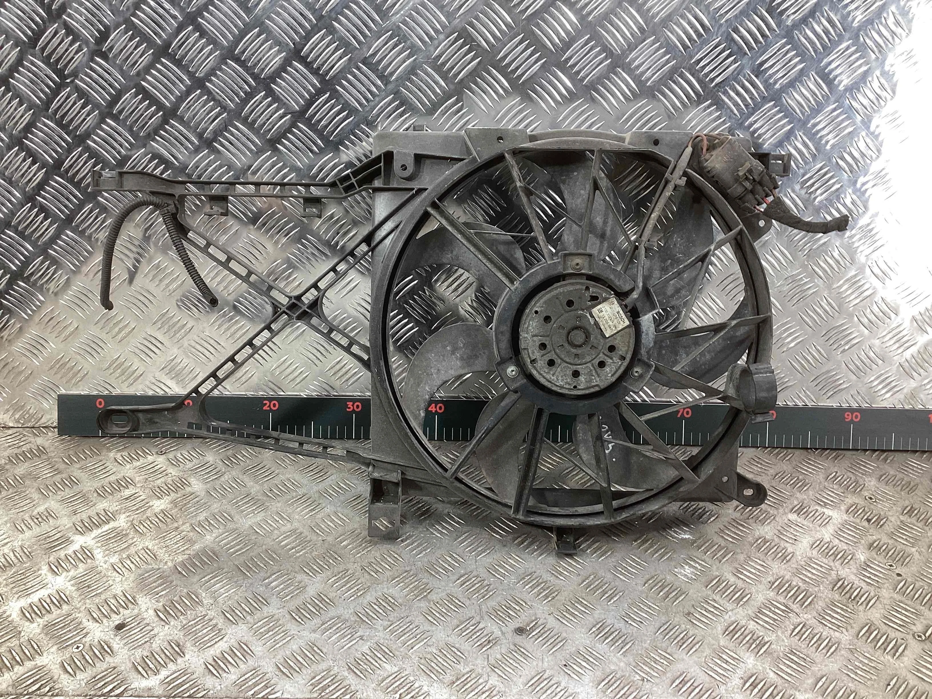 Вентилятор радиатора Opel Zafira Zafira B 2005-2008 2006 1,8 Бензин МКПП 5ст. Минивэн.