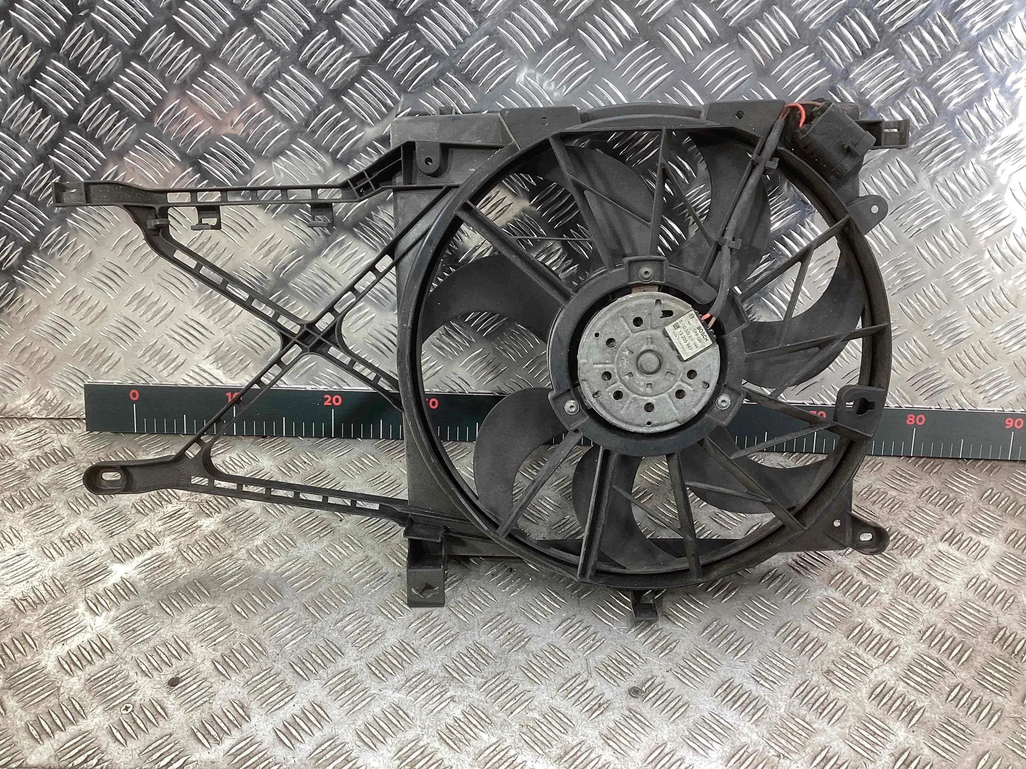 Вентилятор радиатора Opel Astra Astra H 2007-2010 рестайлинг 2009 1,6 Бензин МКПП 5ст. Хэтчбек 5дв.