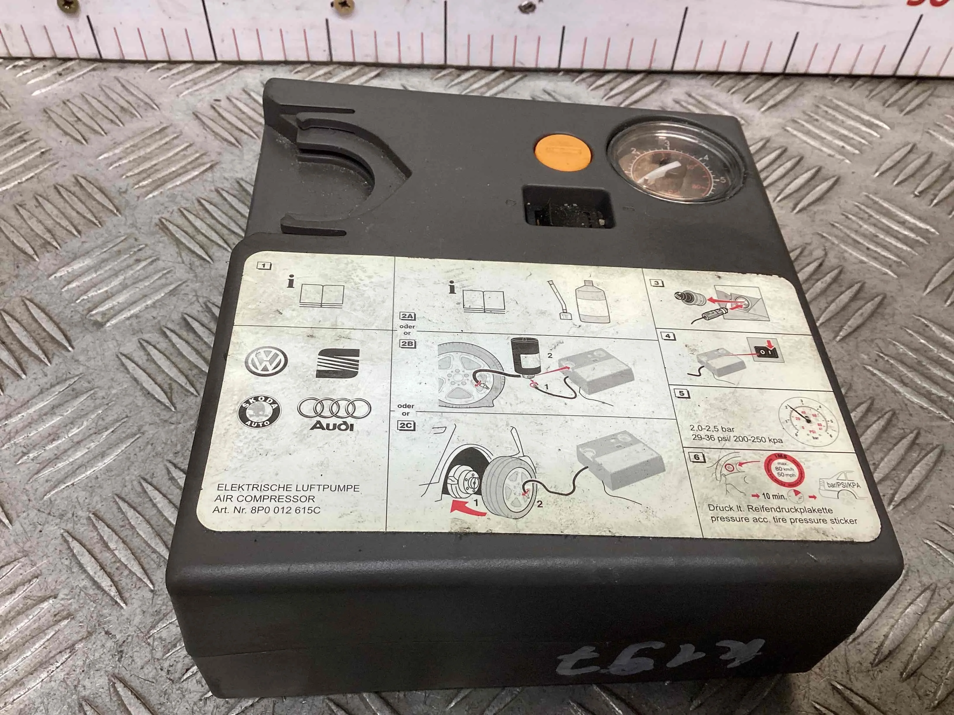 Компрессор для шин штатный Audi A6 A6 C5 (4B) 1997-2001 2000 2,4 Бензин МКПП 5ст. Универсал.