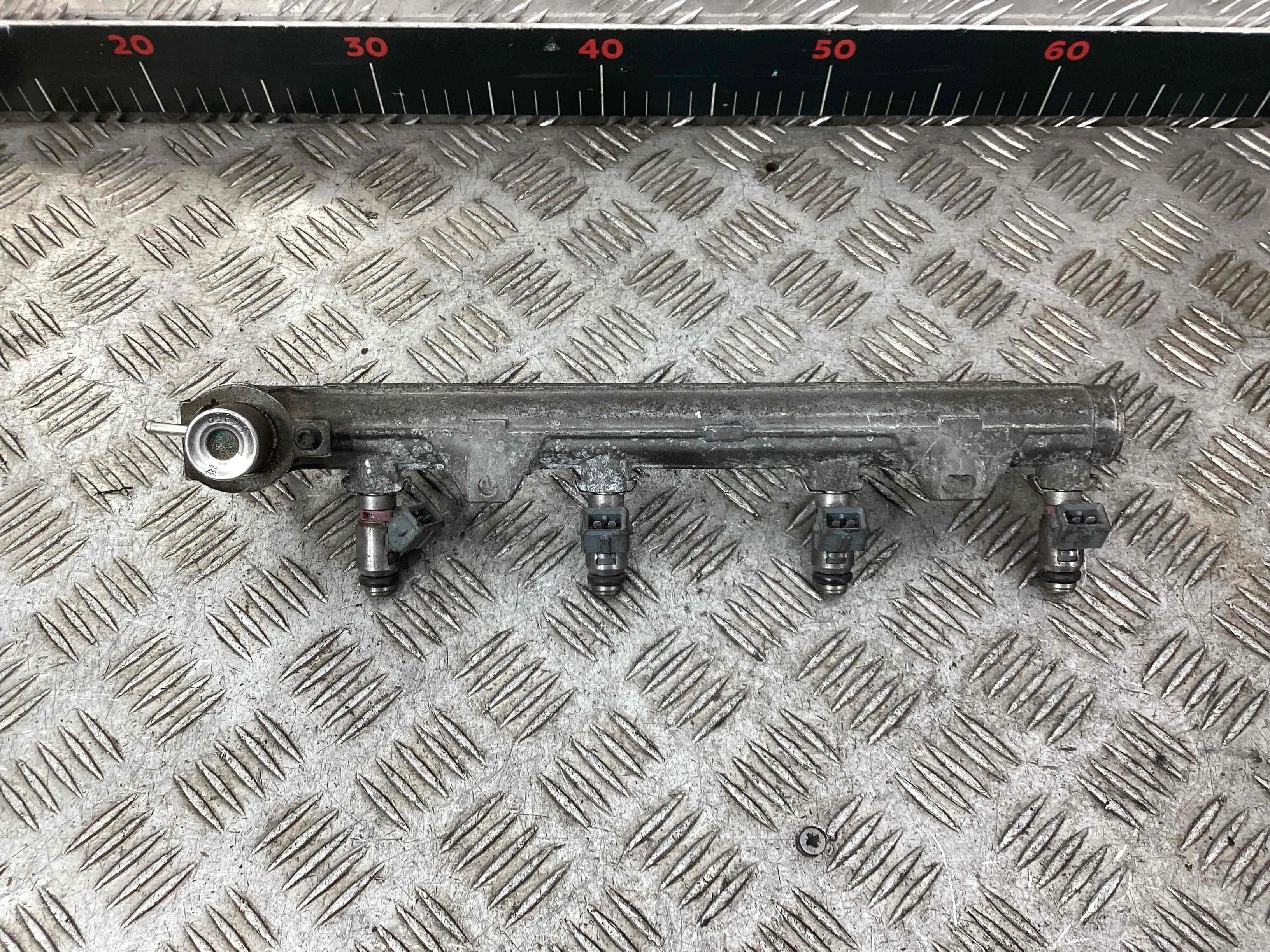 Форсунка Volkswagen Golf Golf IV (1J) 1997-2004 1998 1,4 Бензин